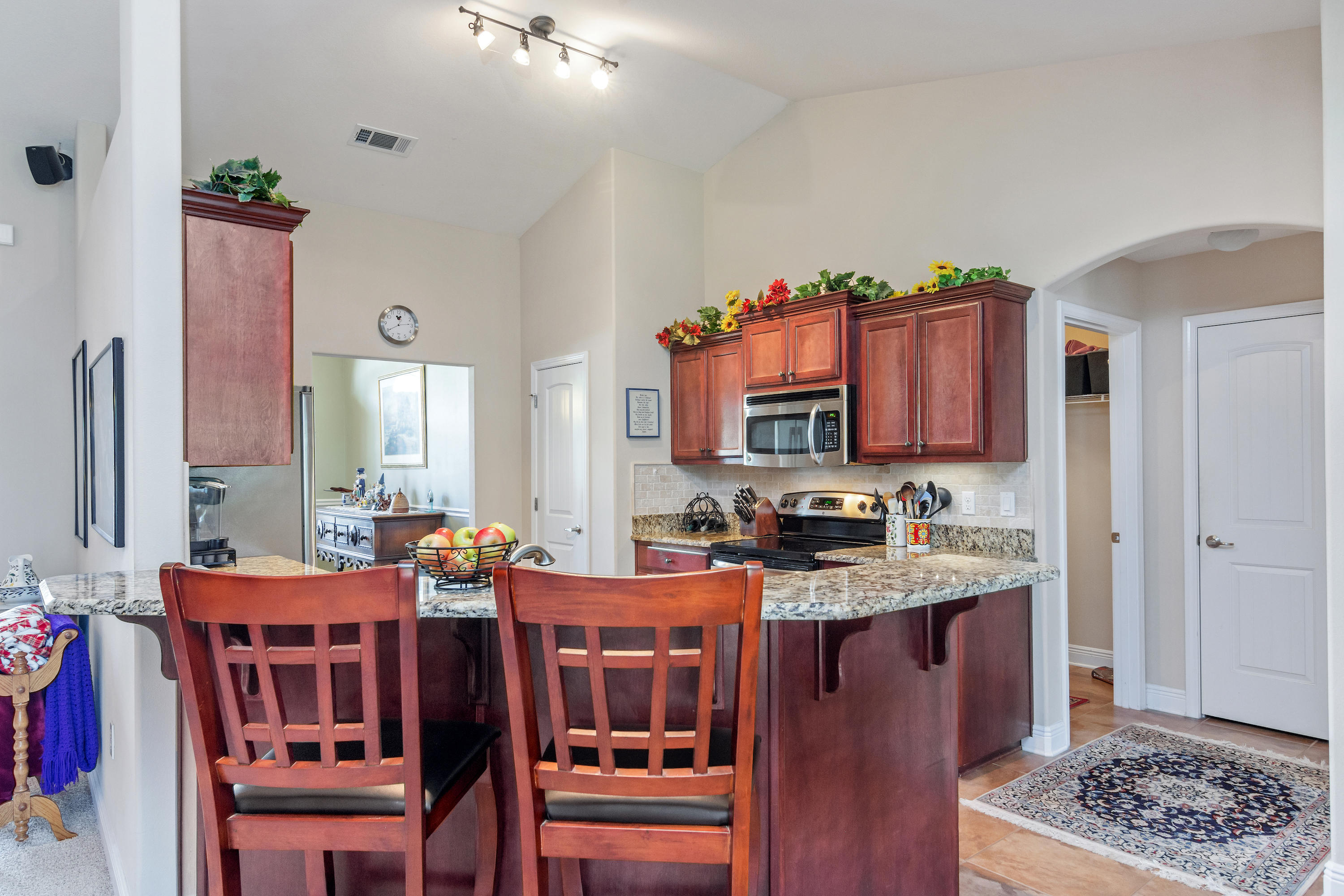 SUMMERSET ESTATES - Residential