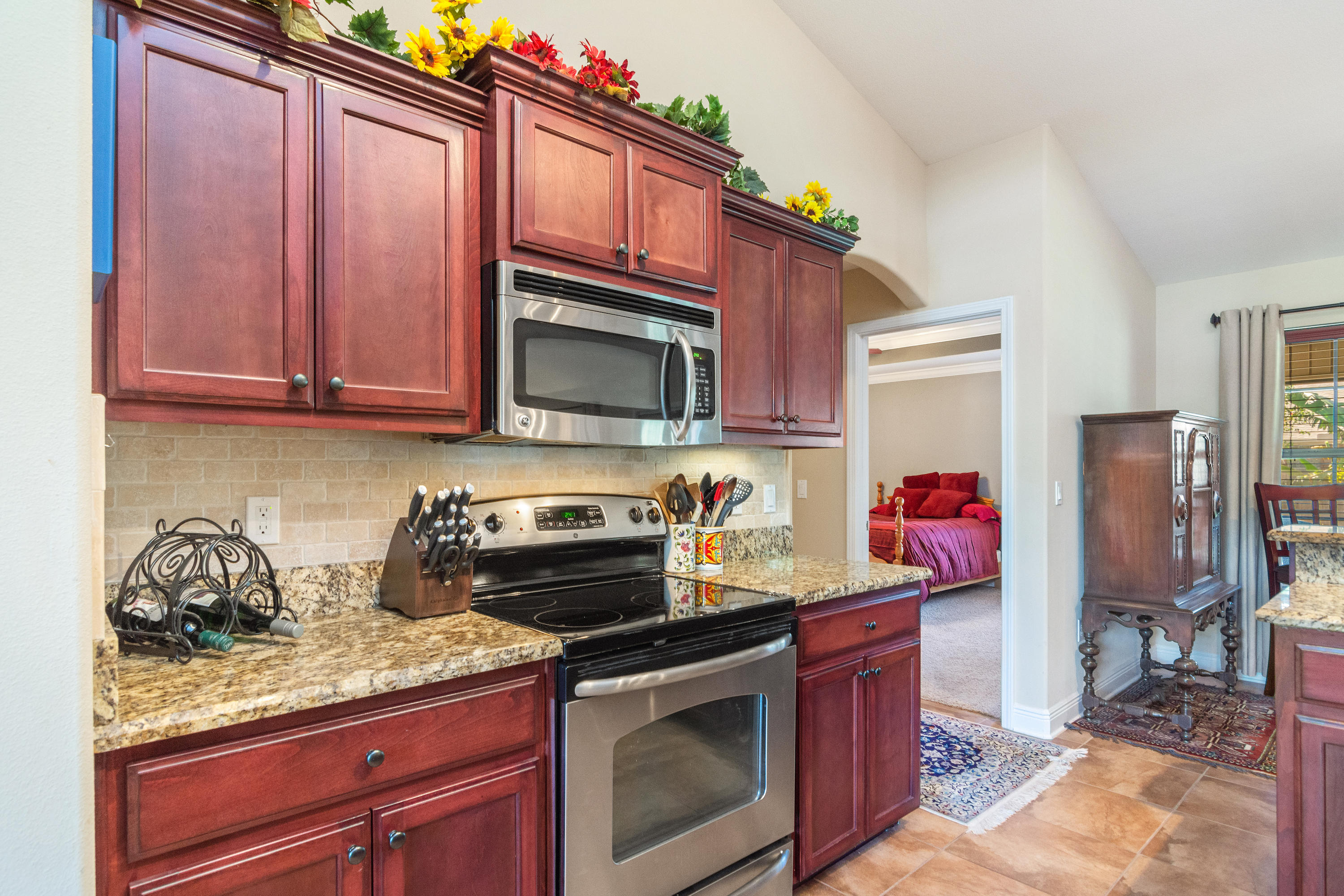 SUMMERSET ESTATES - Residential