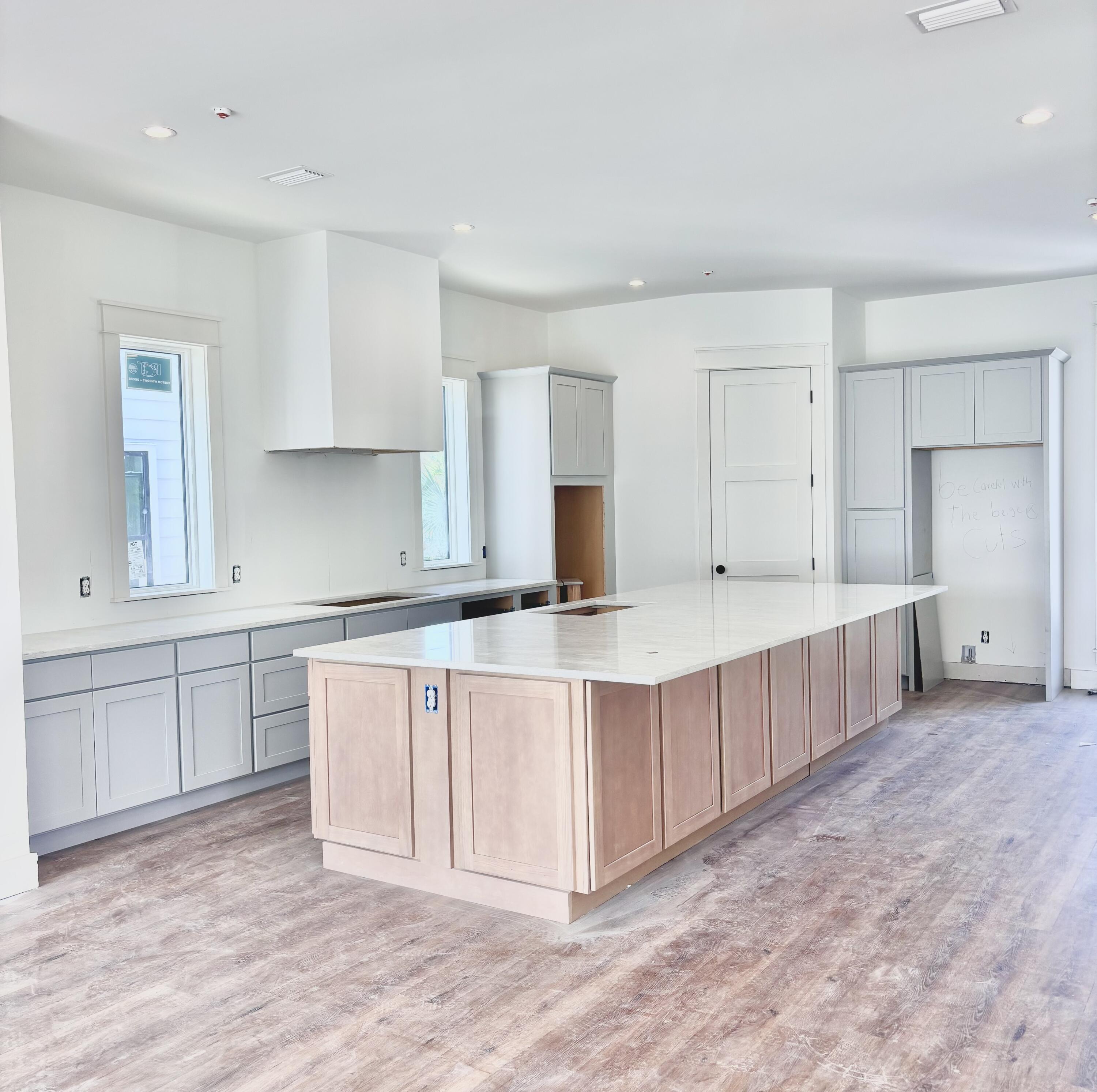 BLUE MOUNTAIN ESTATES - Residential