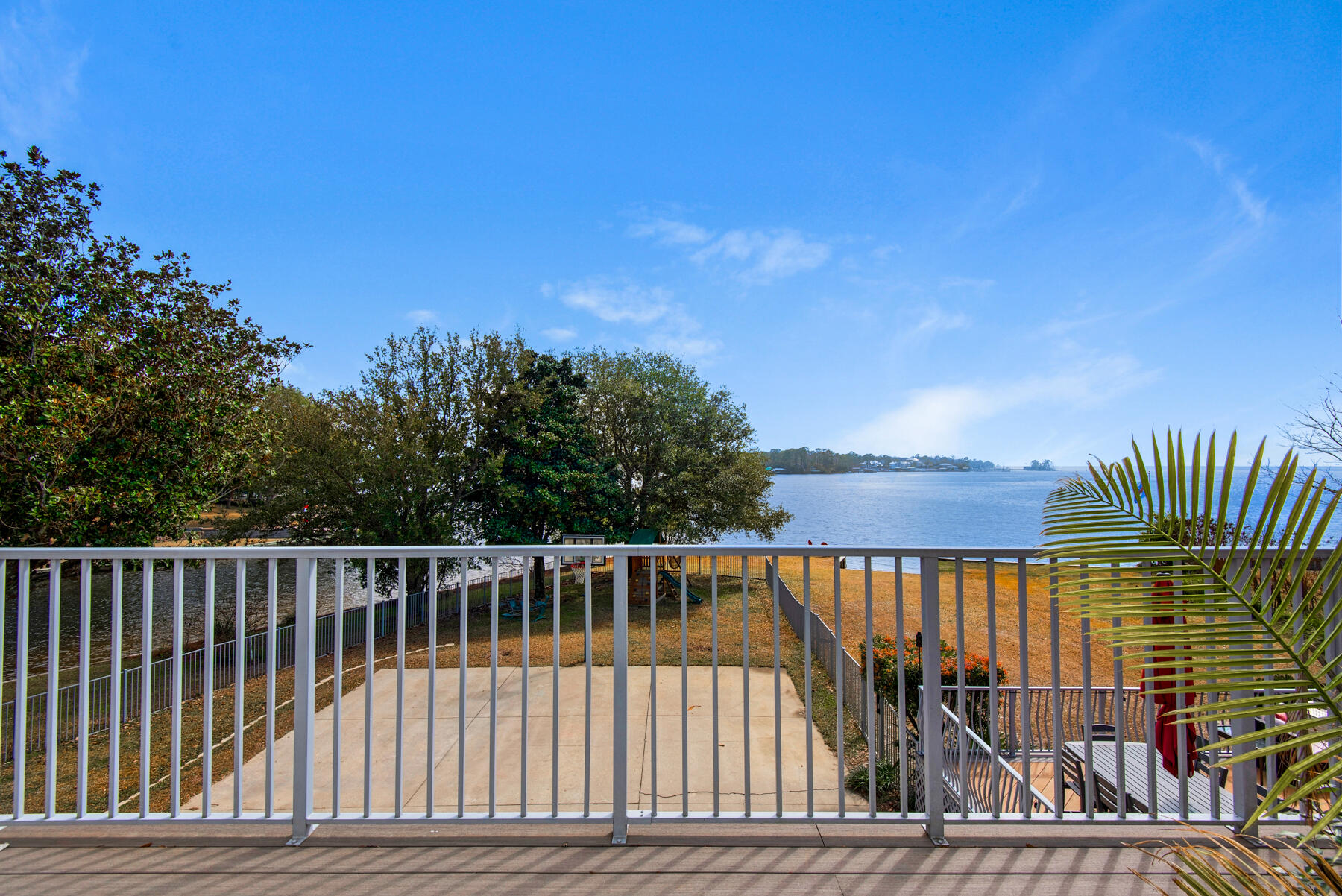 EDGEWATER VILLAGE - Residential