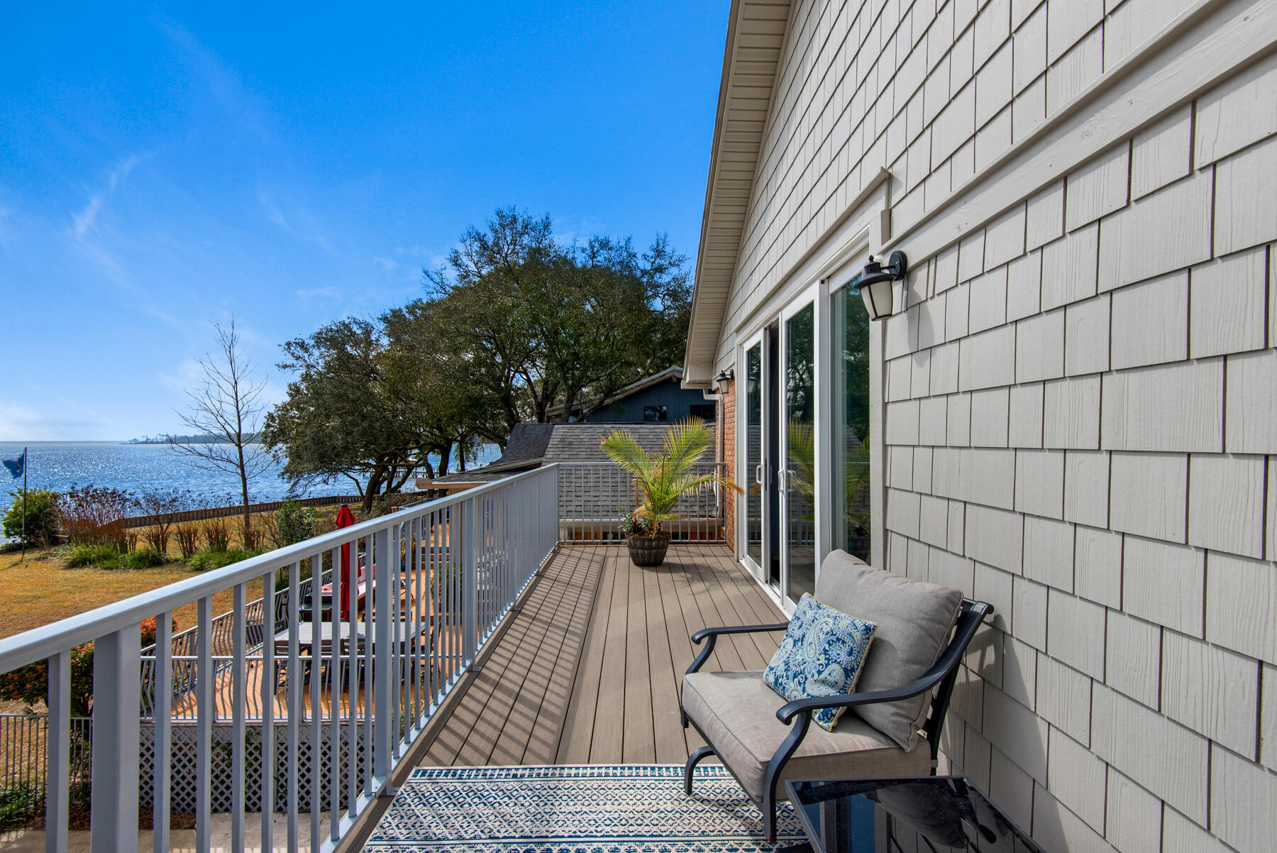 EDGEWATER VILLAGE - Residential