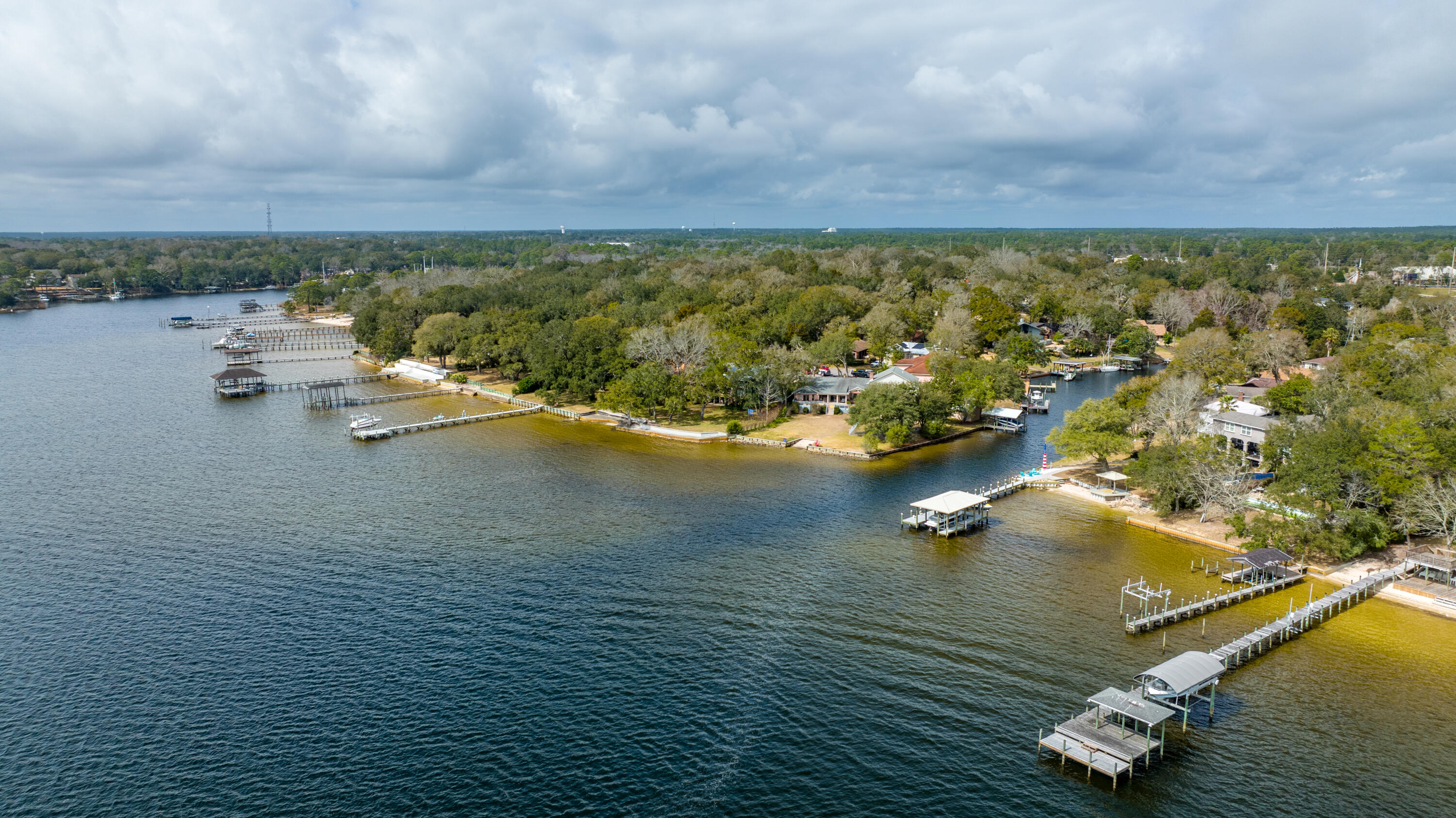 EDGEWATER VILLAGE - Residential