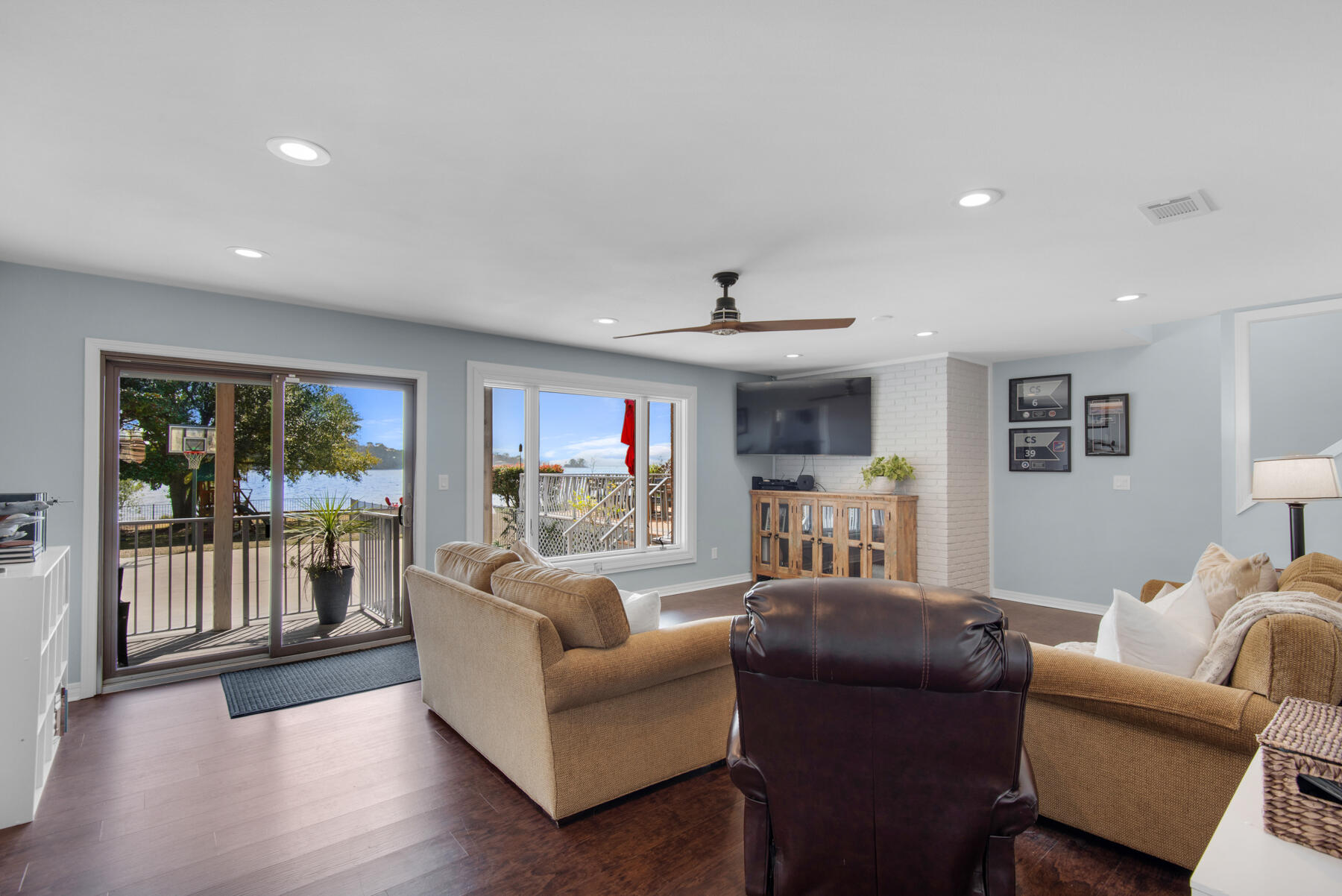 EDGEWATER VILLAGE - Residential