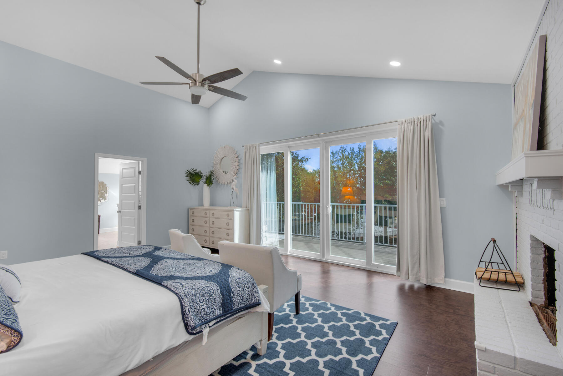 EDGEWATER VILLAGE - Residential