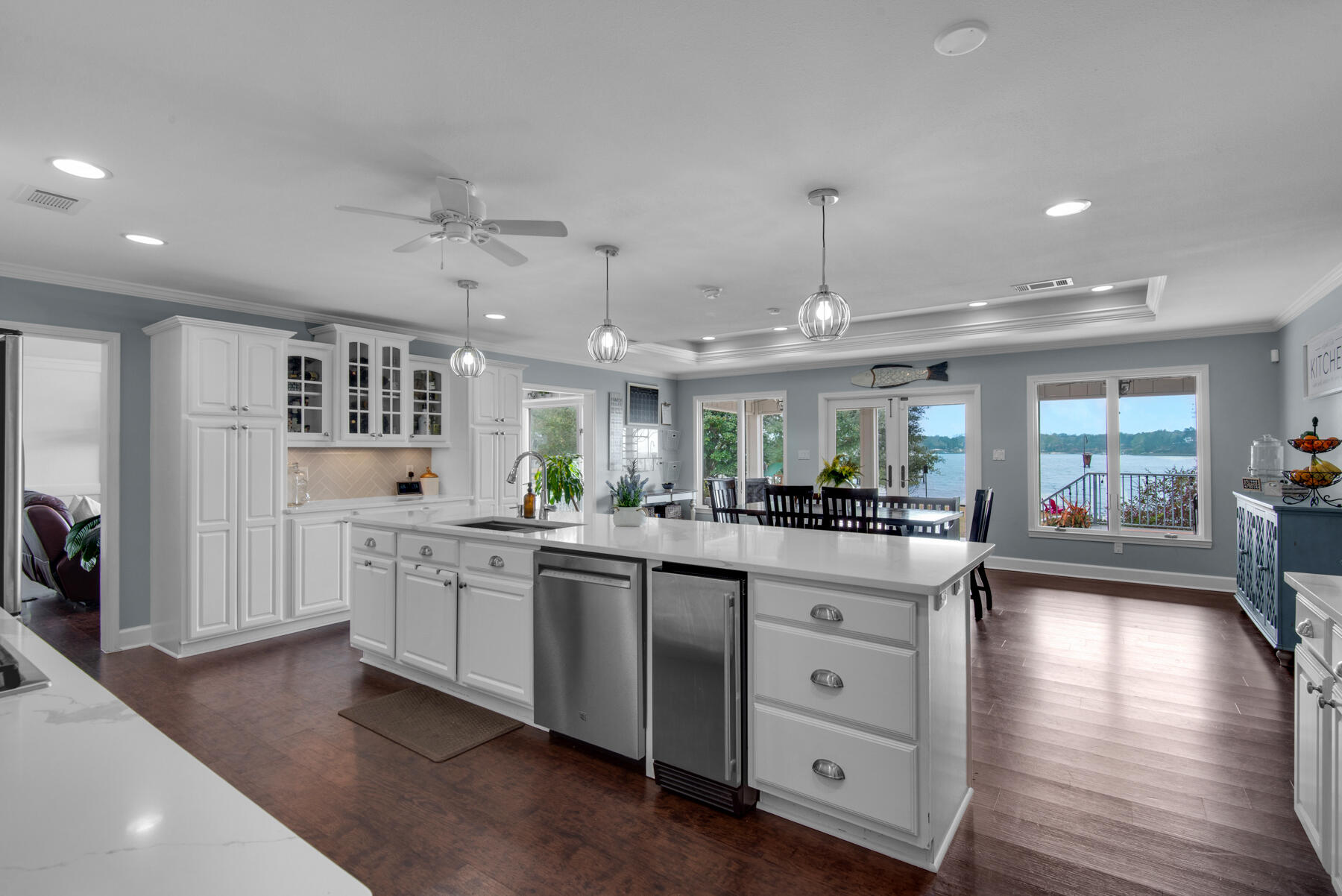 EDGEWATER VILLAGE - Residential