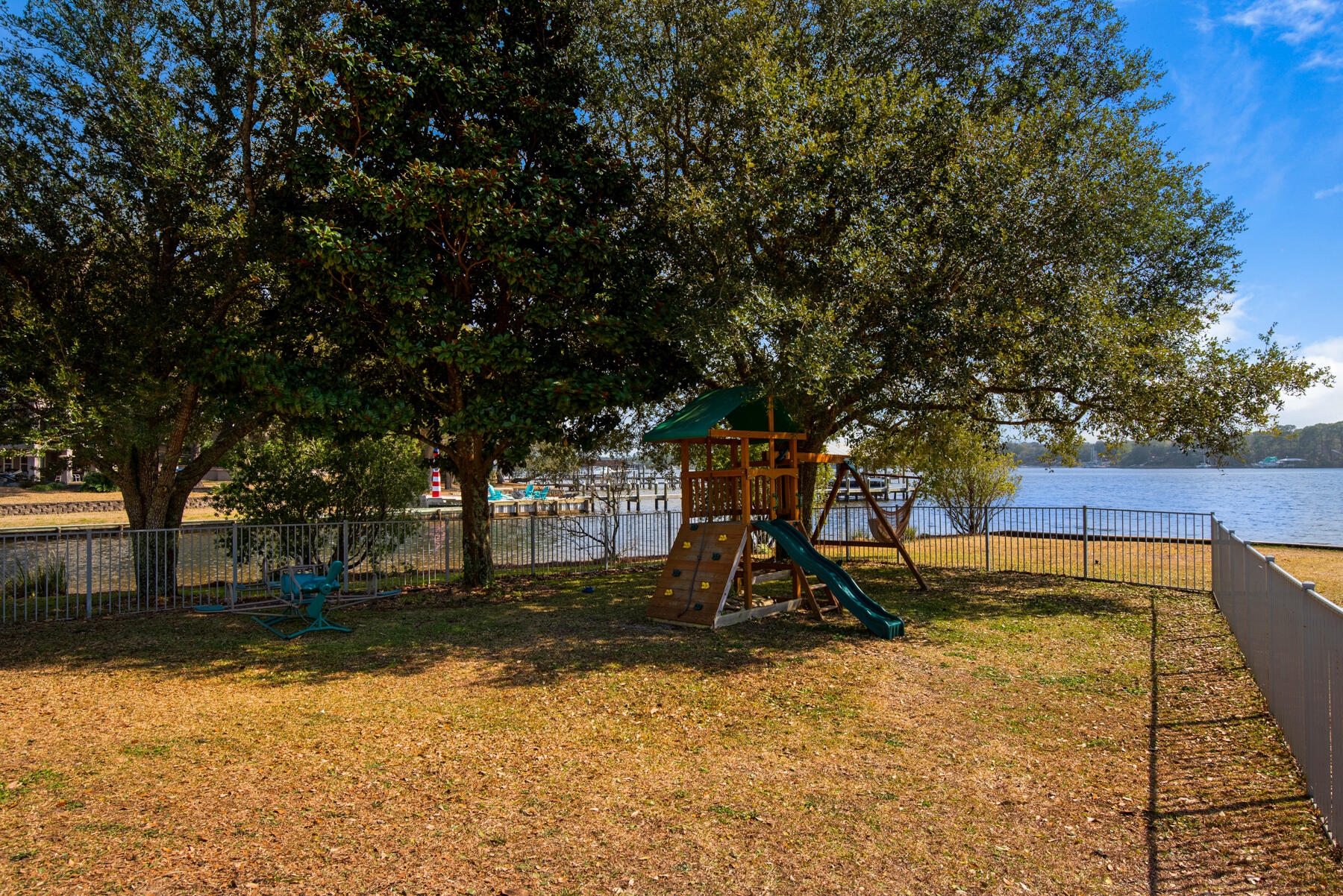 EDGEWATER VILLAGE - Residential