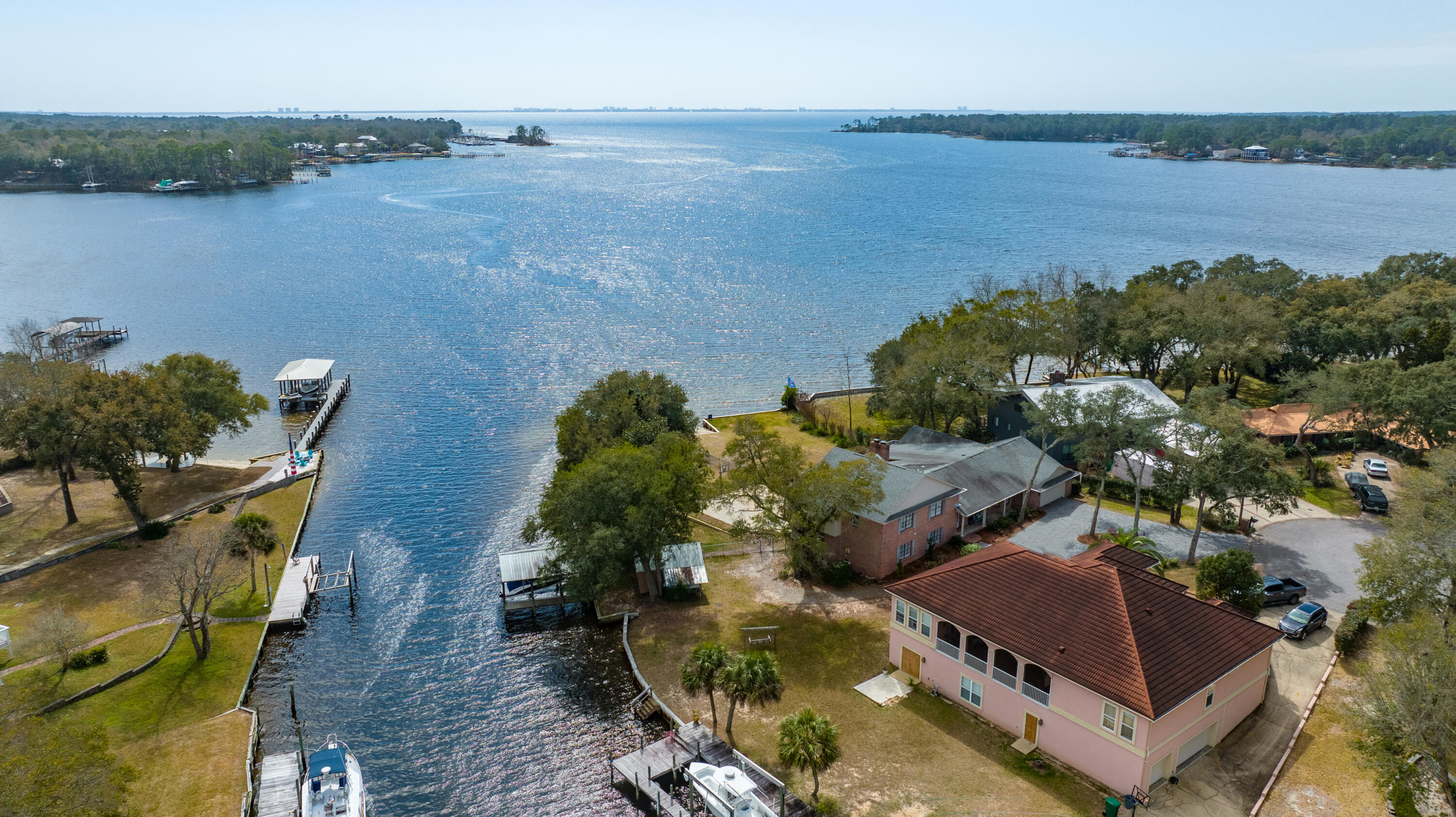 EDGEWATER VILLAGE - Residential