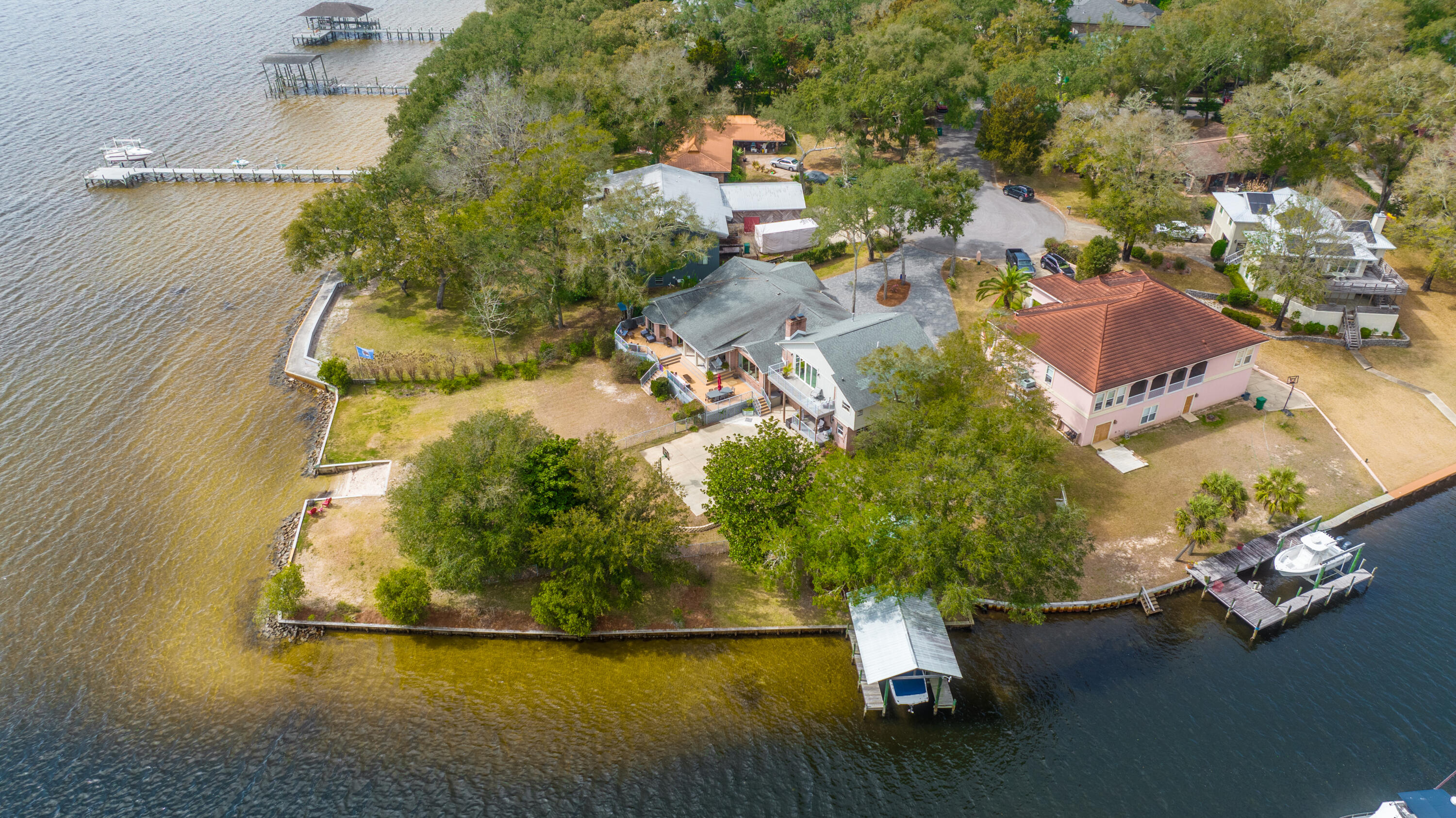 EDGEWATER VILLAGE - Residential