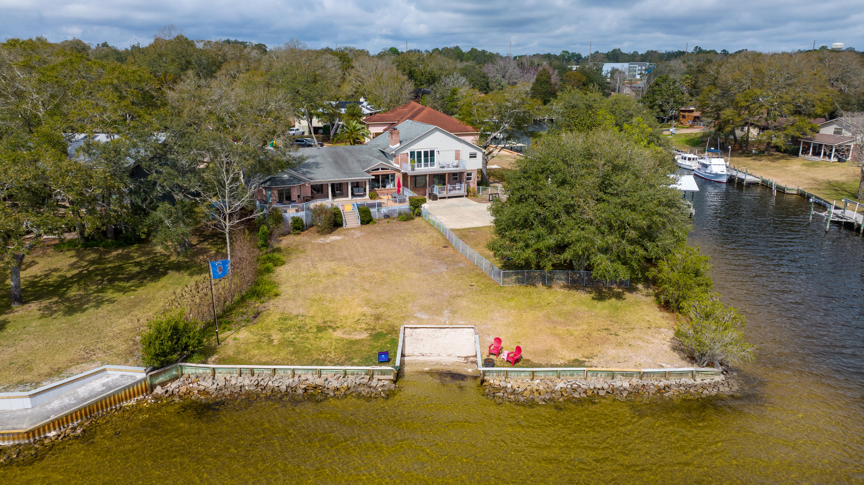 EDGEWATER VILLAGE - Residential