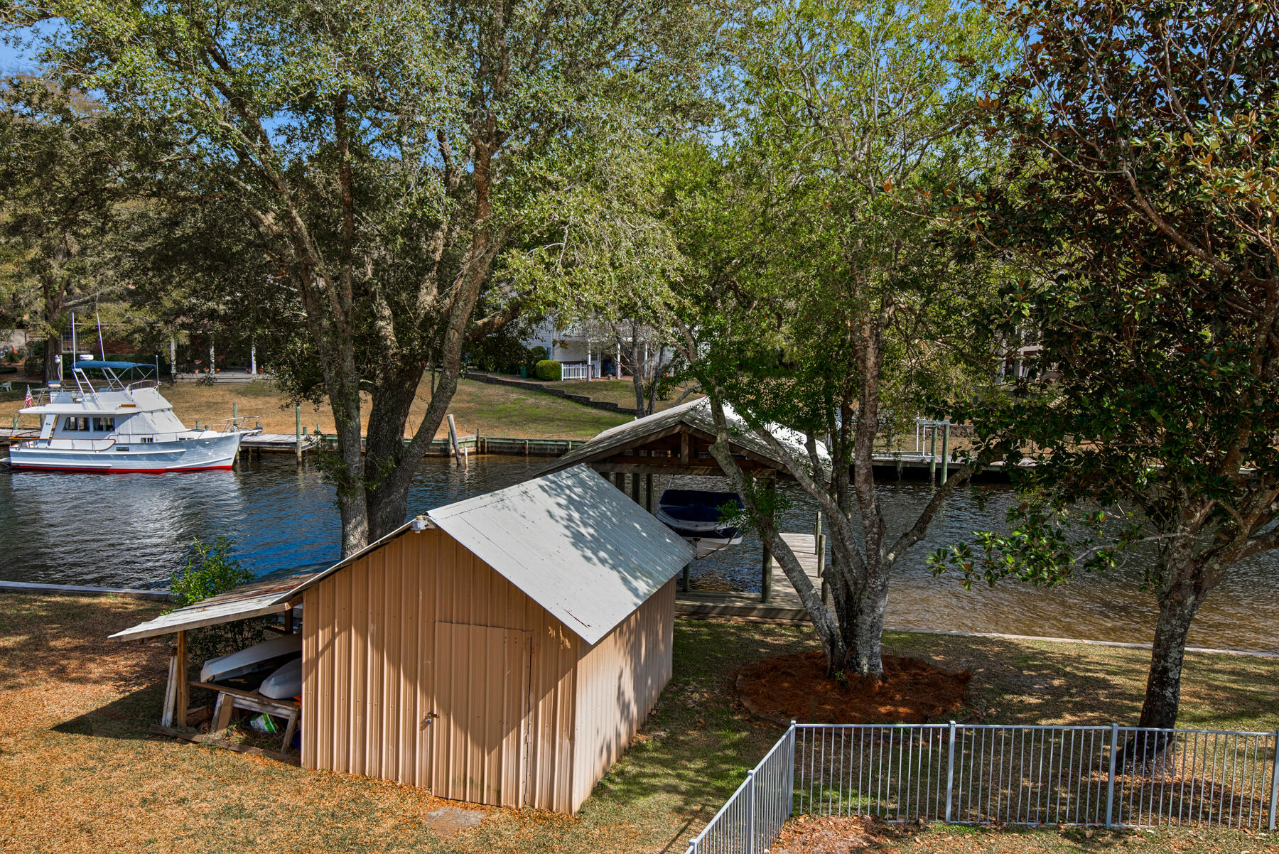 EDGEWATER VILLAGE - Residential