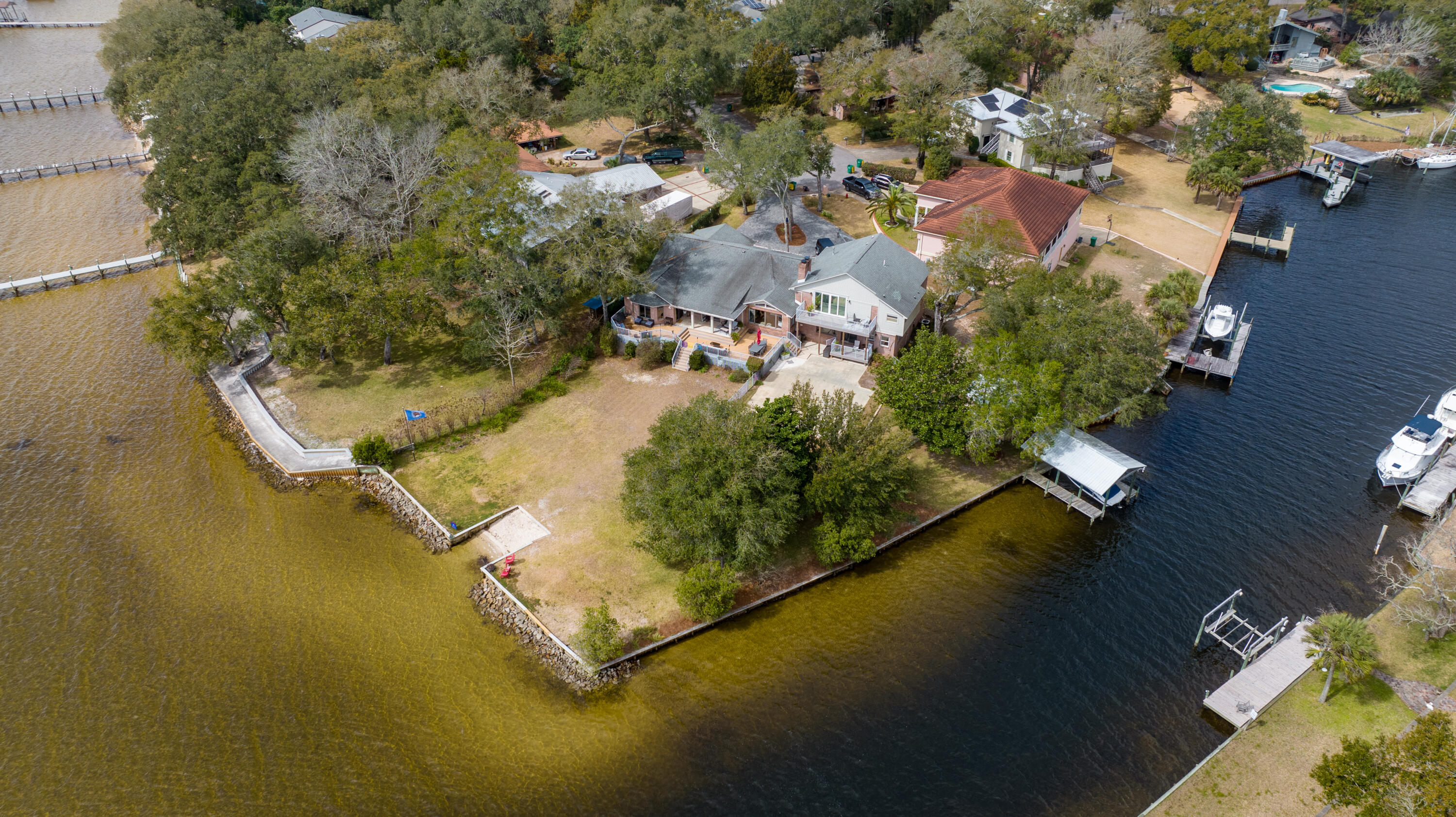 EDGEWATER VILLAGE - Residential