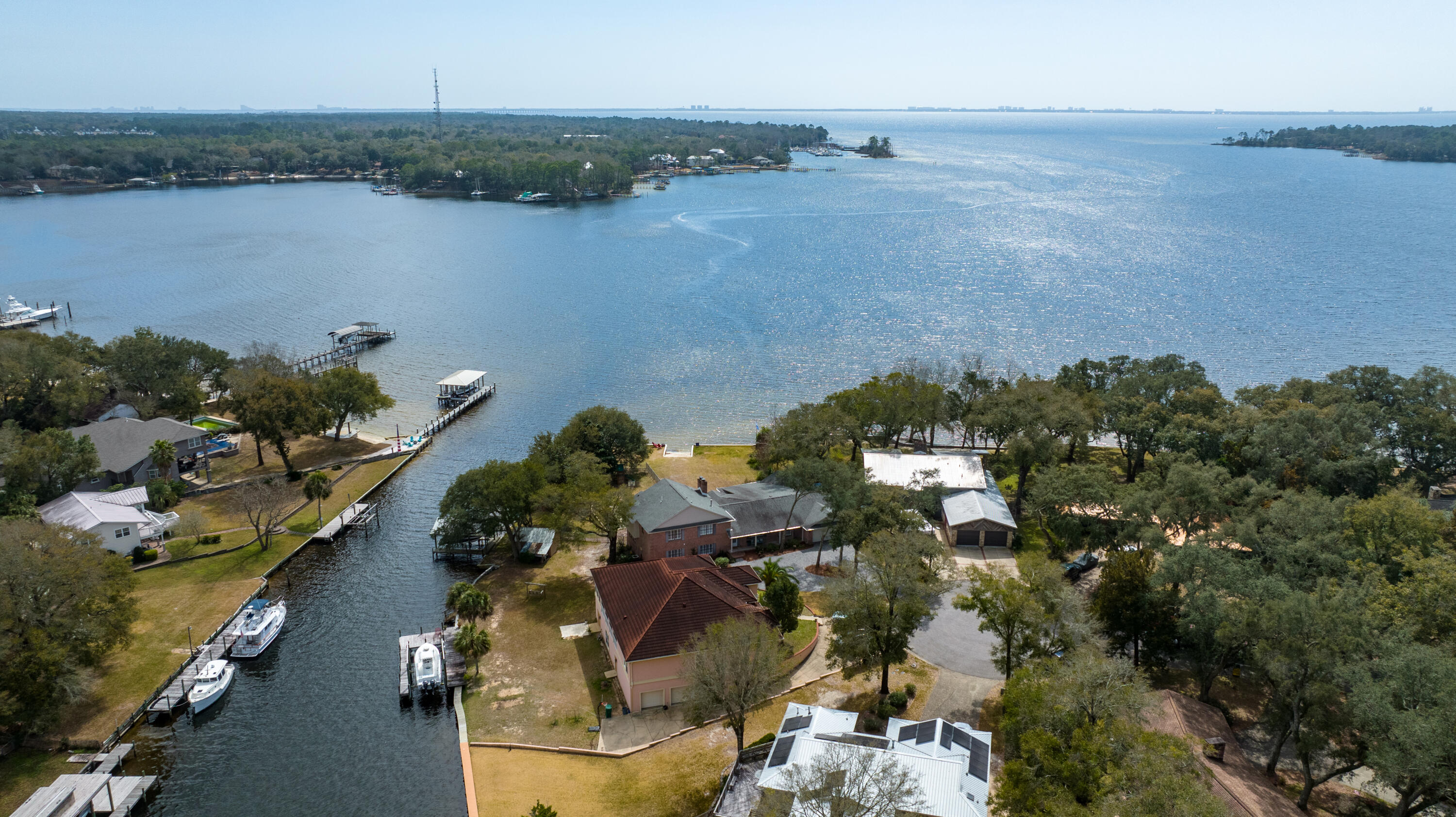 EDGEWATER VILLAGE - Residential