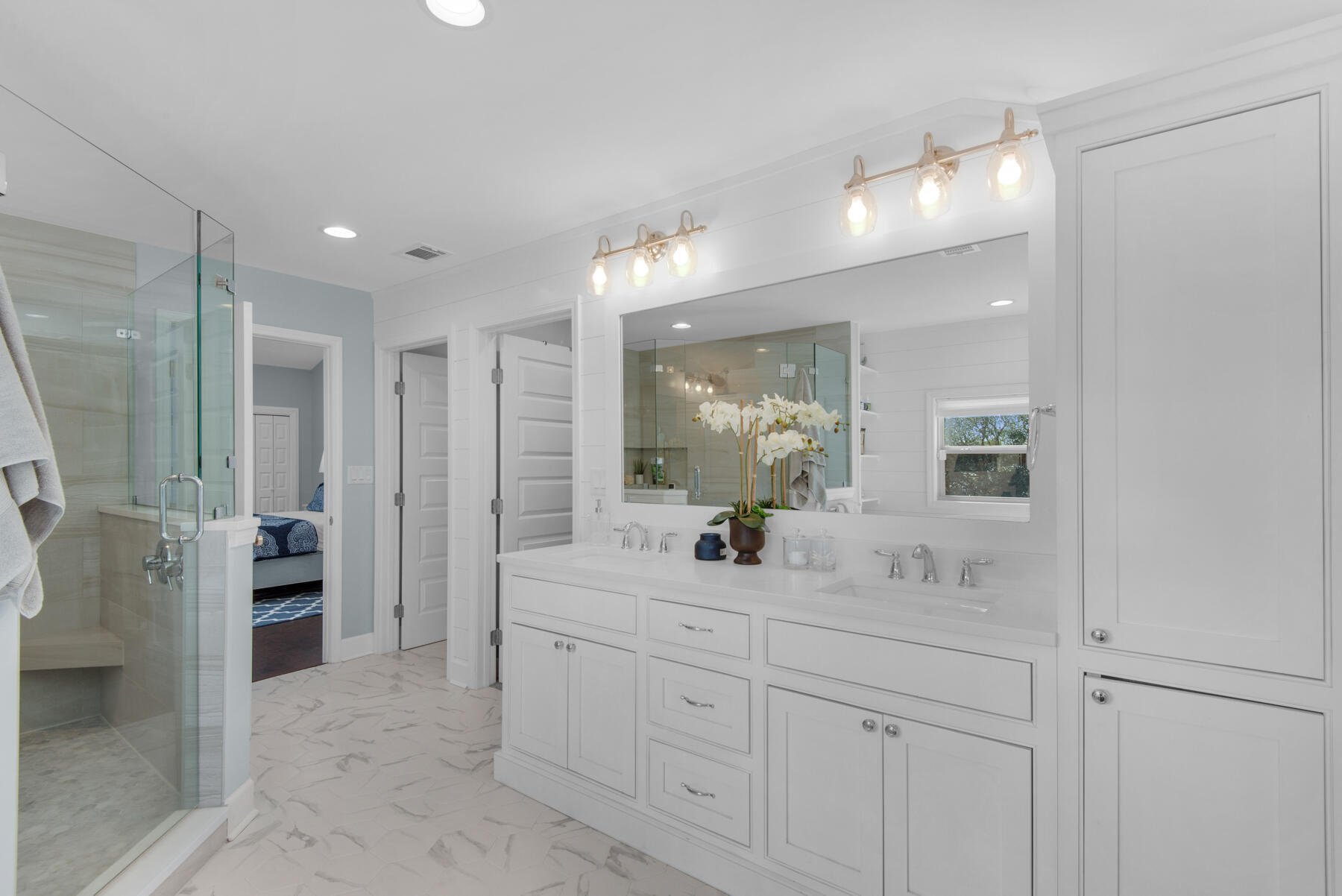 EDGEWATER VILLAGE - Residential