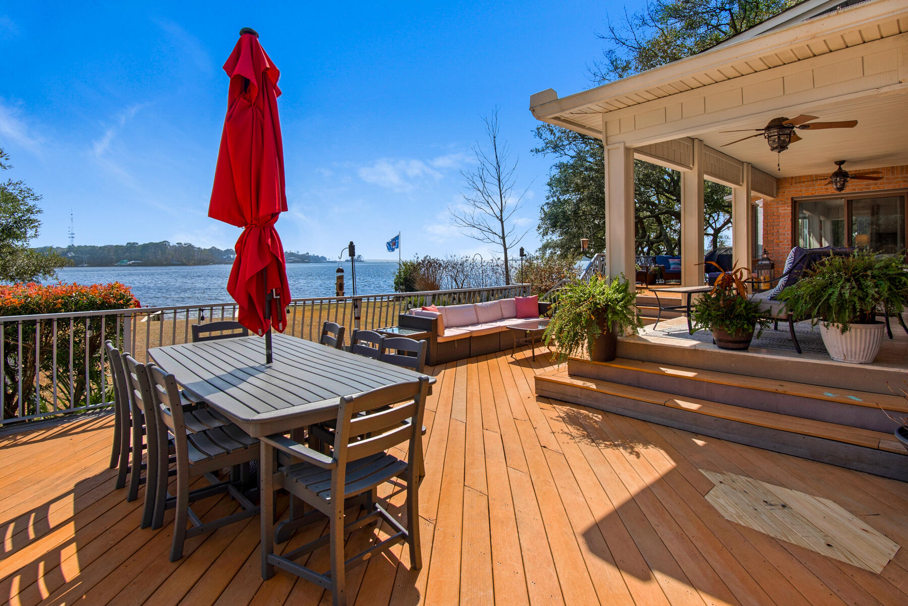 EDGEWATER VILLAGE - Residential