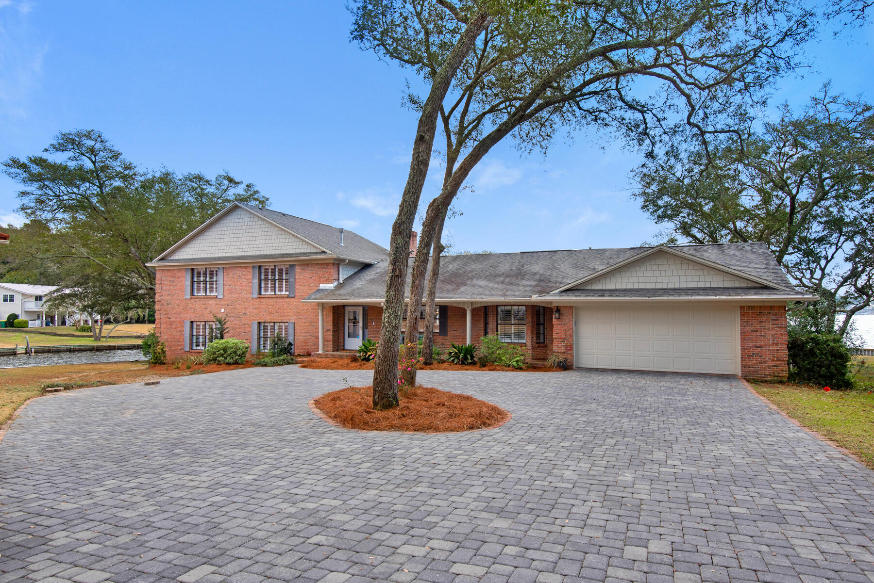 EDGEWATER VILLAGE - Residential