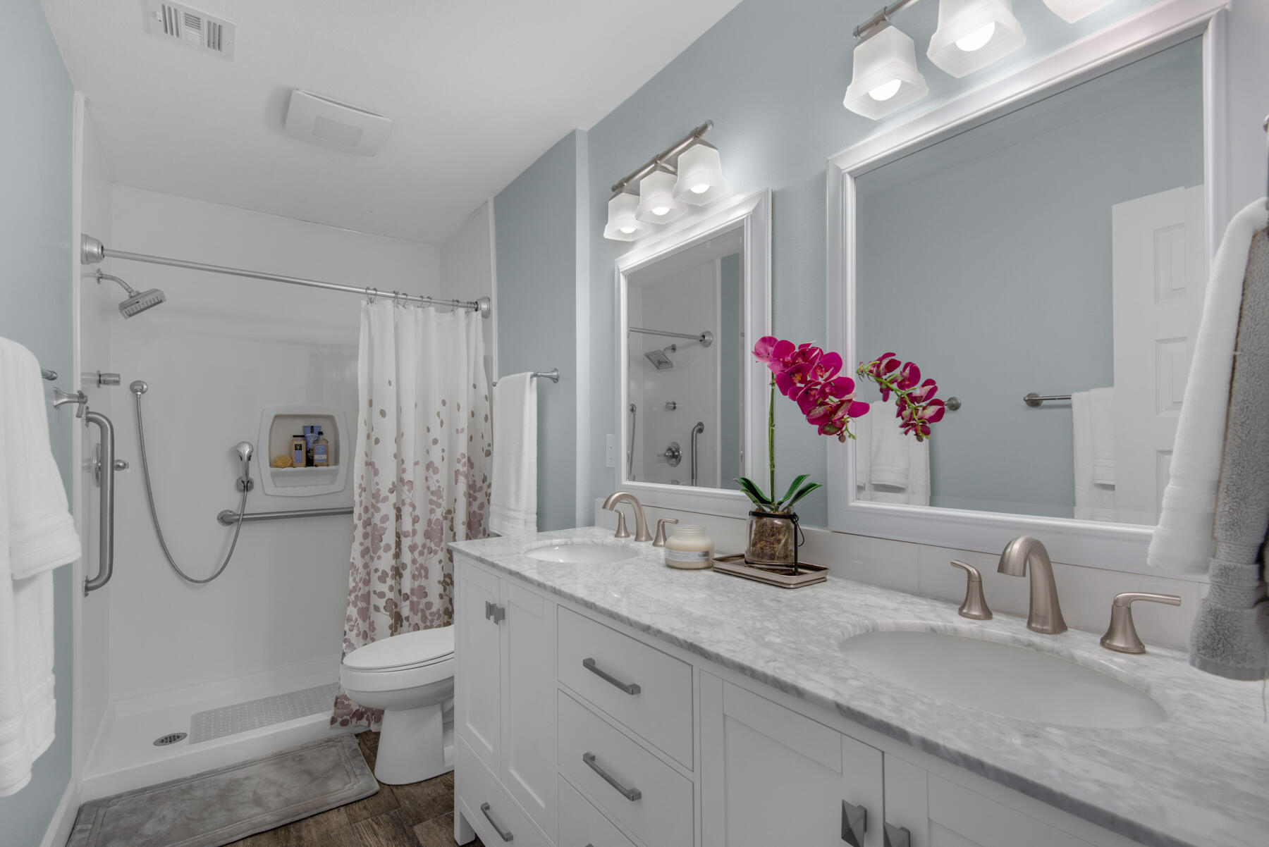 EDGEWATER VILLAGE - Residential
