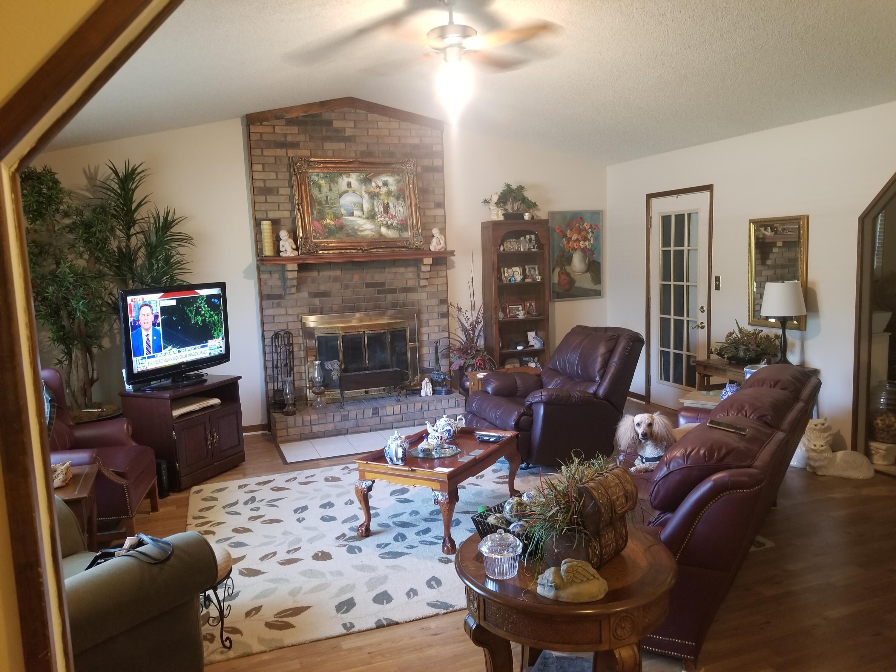 KELL-AIRE GARDENS - Residential