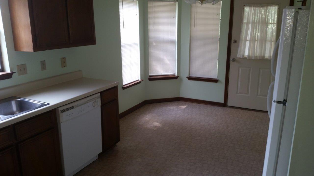 SOUTHVIEW ESTATES - Residential Lease