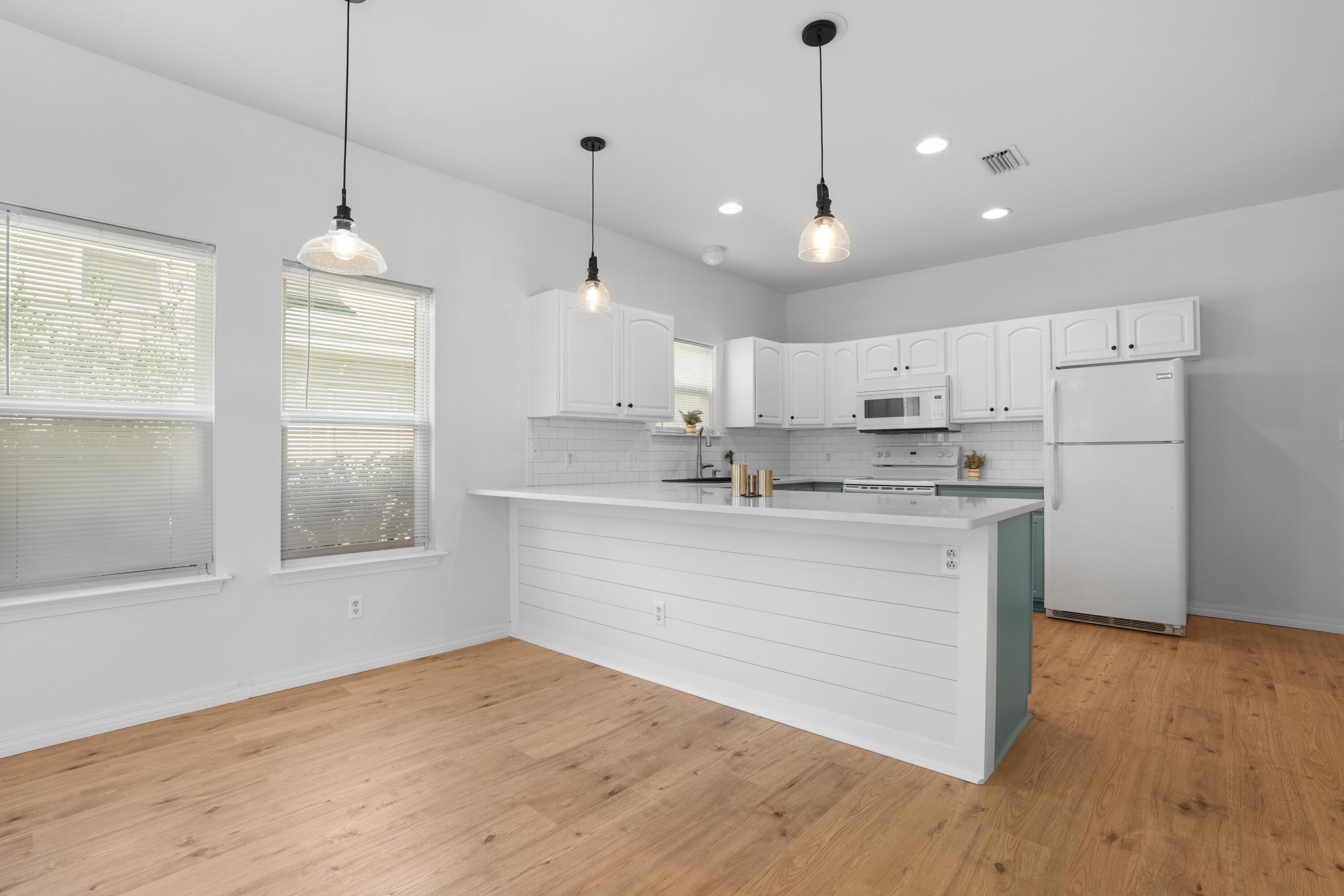 ENCHANTED ESTATES - Residential