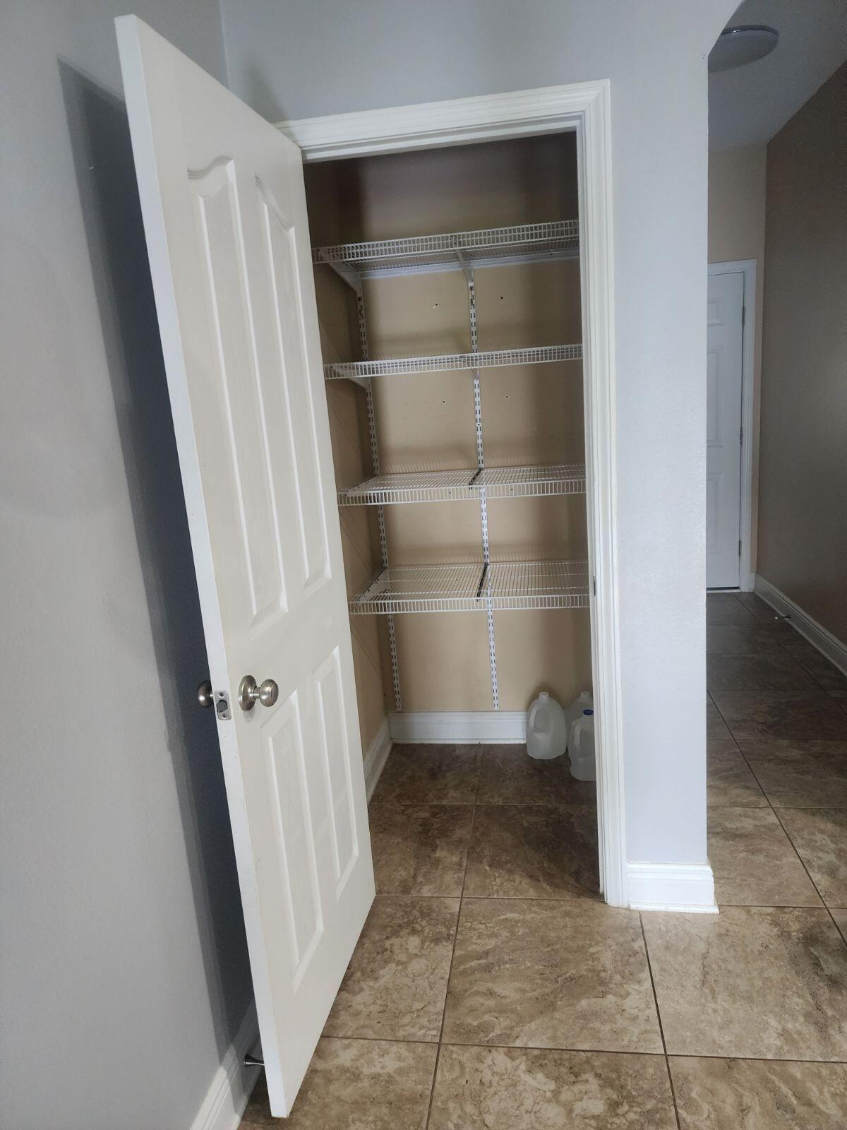 HAMMOCK BAY - Residential Lease