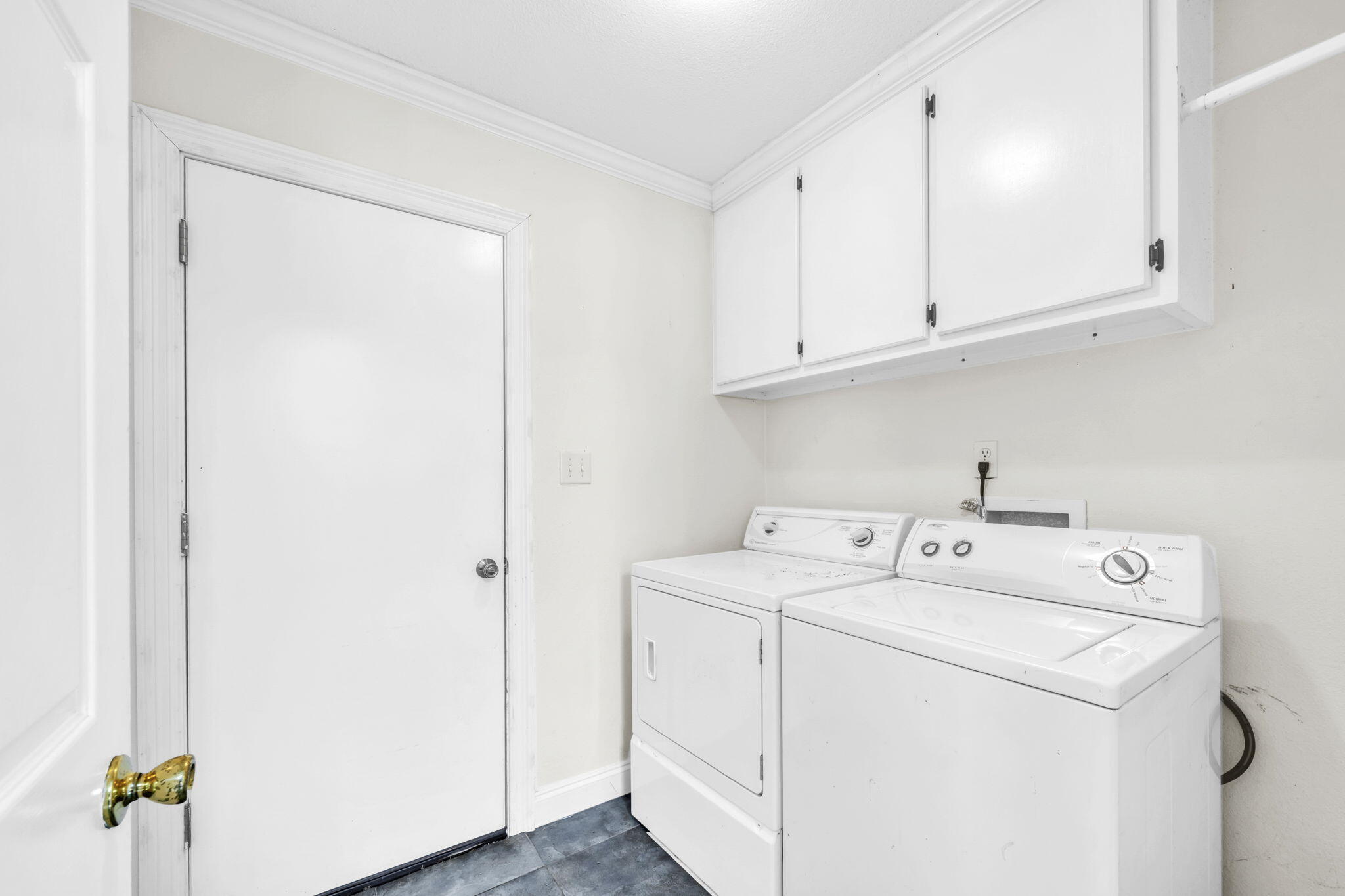 FOX DEN VILLAGES - Residential