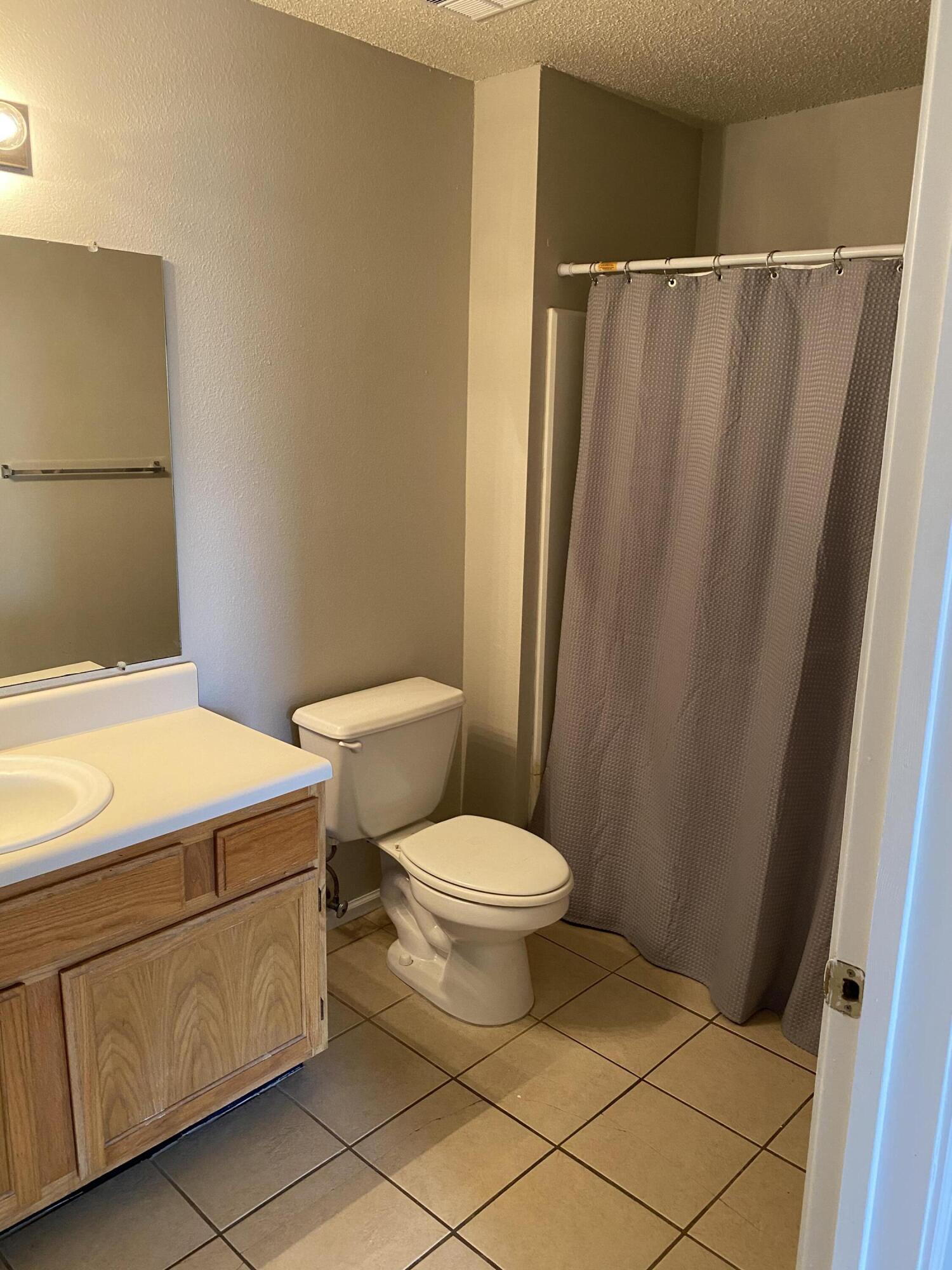 INDIAN LAKE - Residential Lease