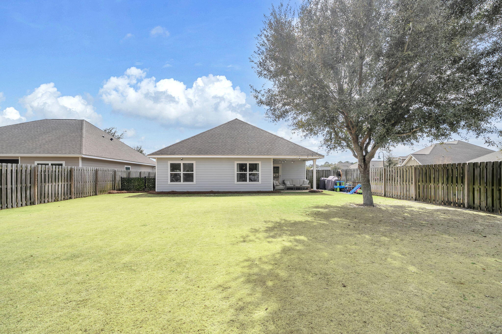 HAMMOCK BAY - Residential