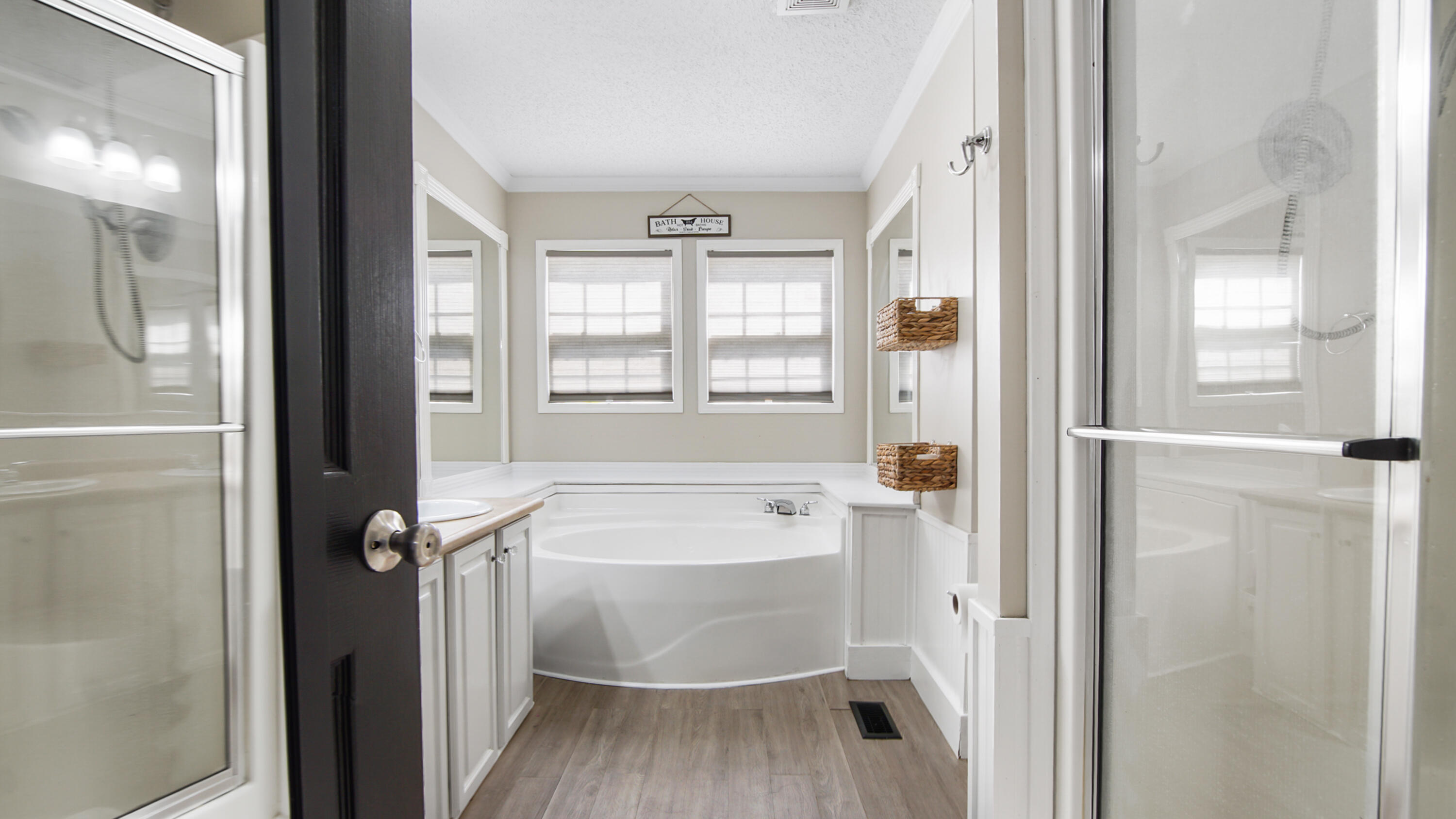 OAKWOOD LAKES ESTATES - Residential