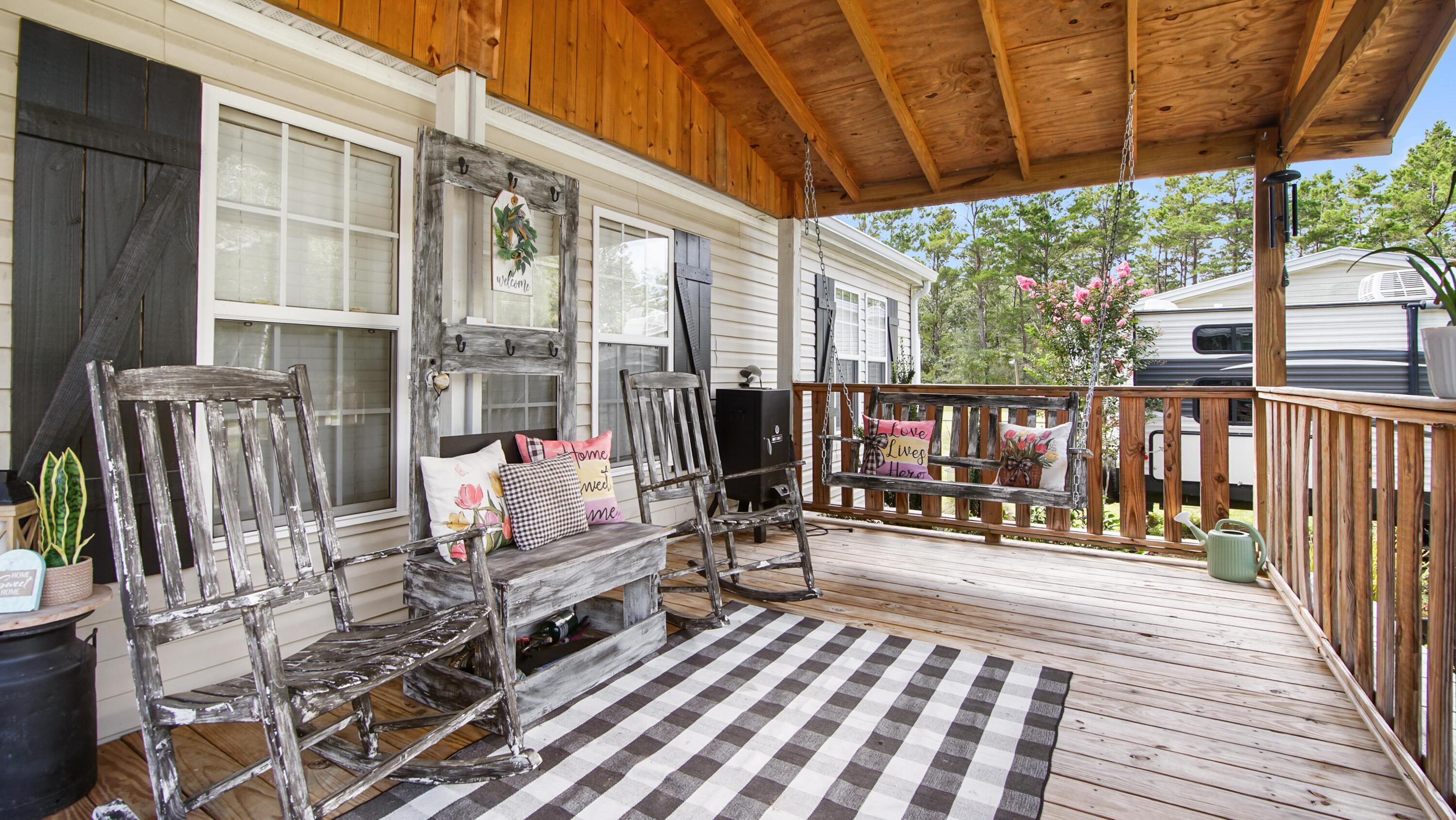 OAKWOOD LAKES ESTATES - Residential
