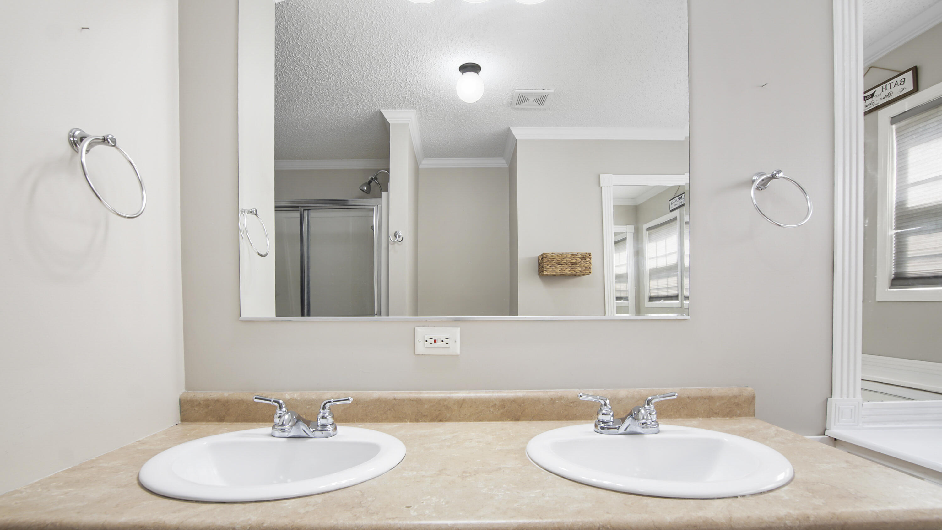 OAKWOOD LAKES ESTATES - Residential