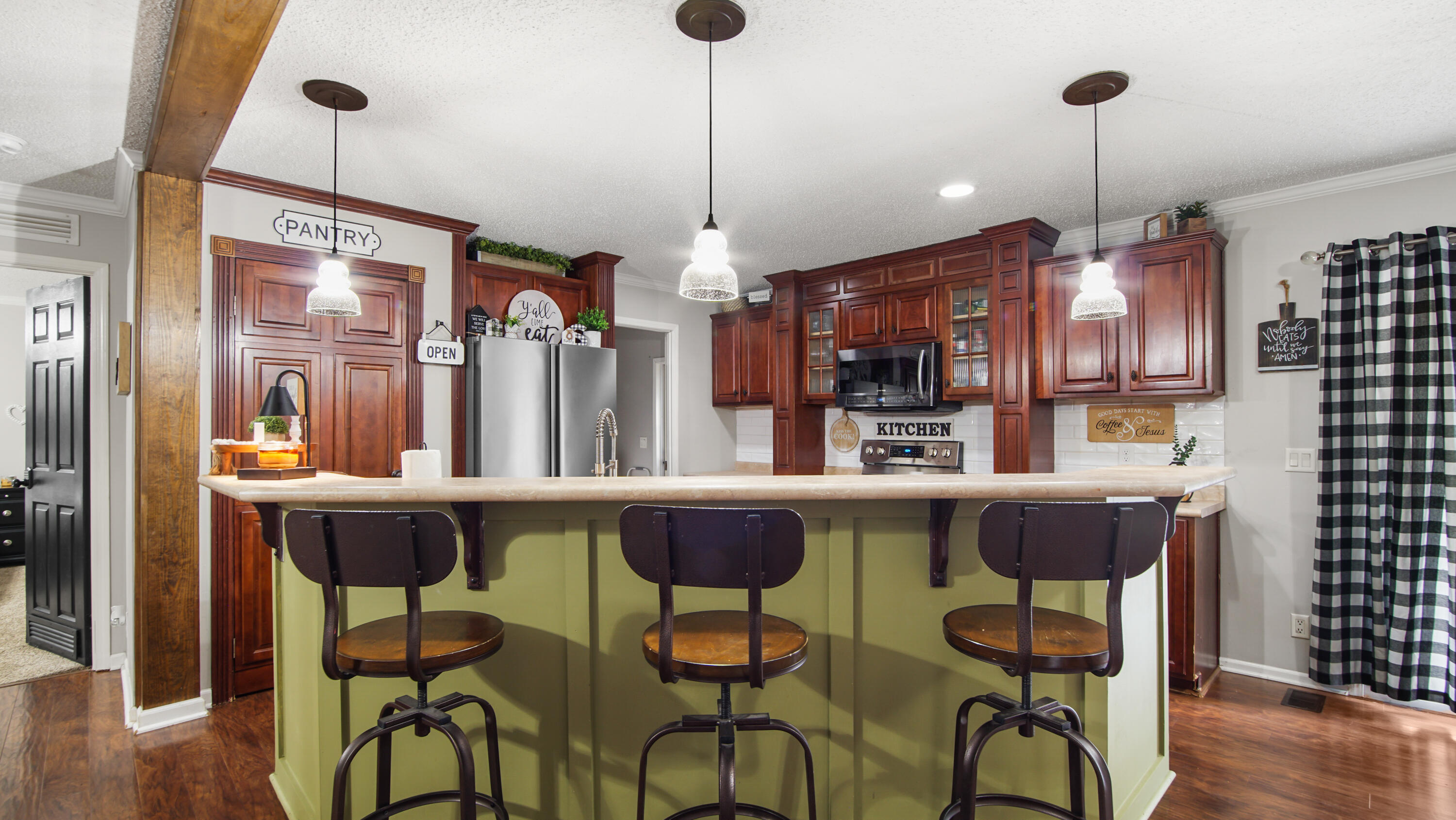 OAKWOOD LAKES ESTATES - Residential