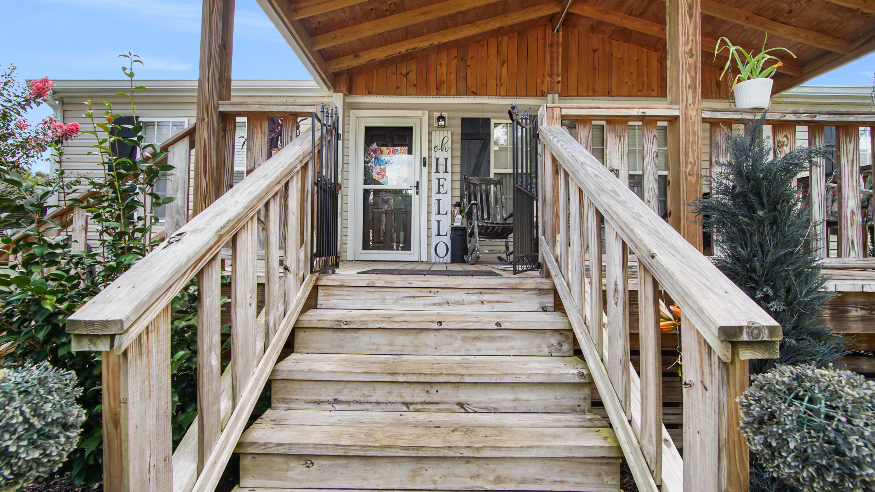 OAKWOOD LAKES ESTATES - Residential