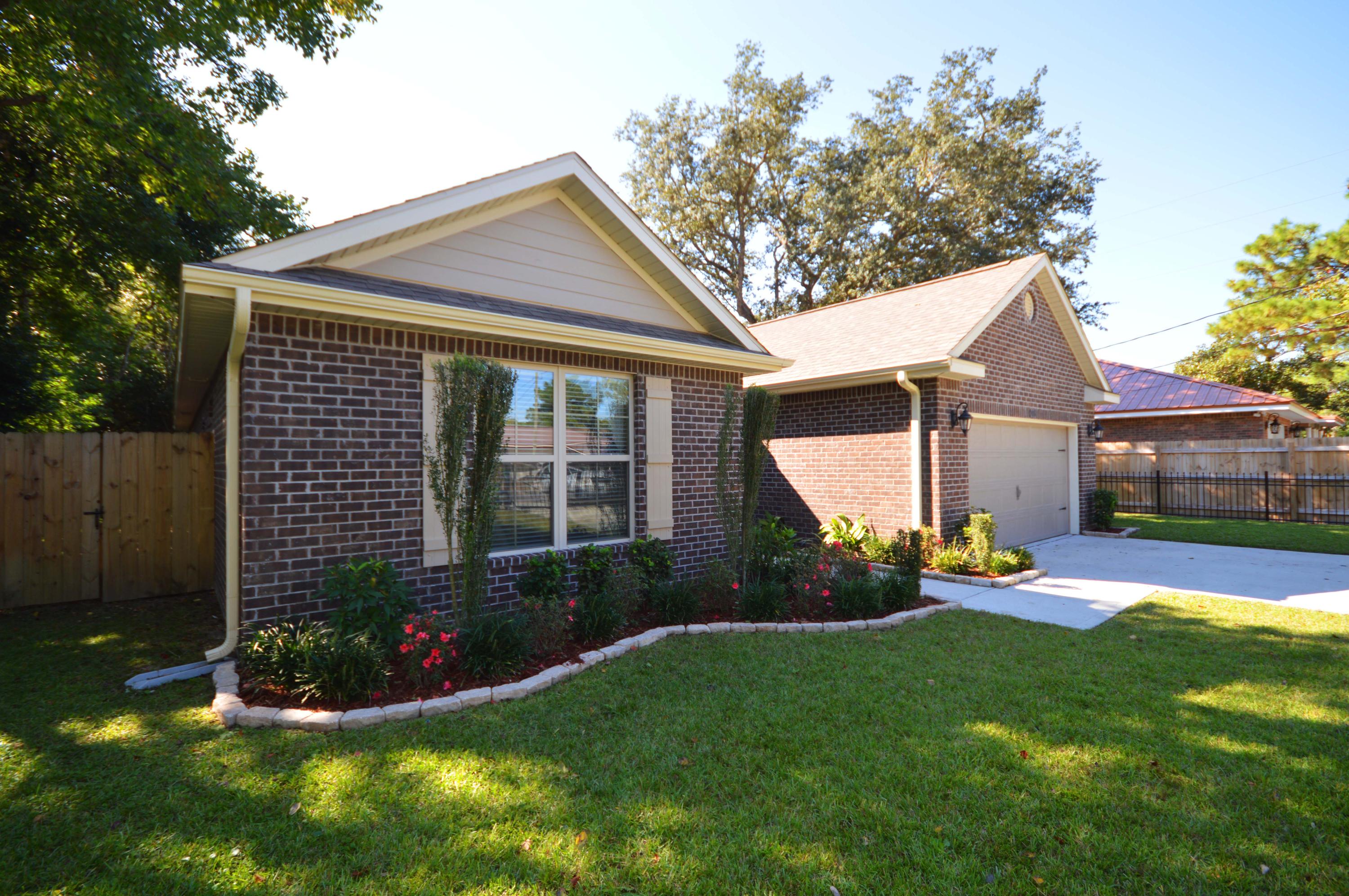 GARNIERS BEACH - Residential