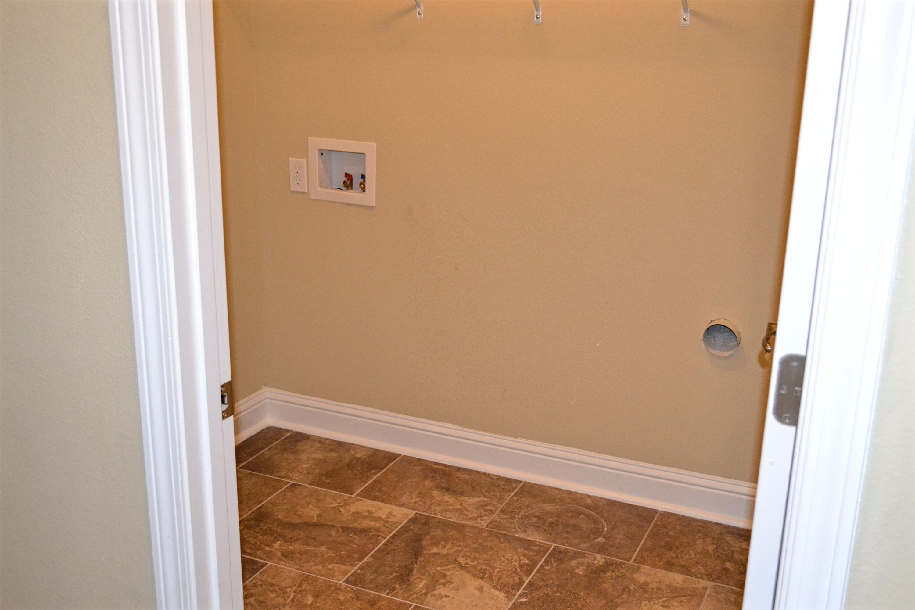 BROOKE ESTATES PH III - Residential