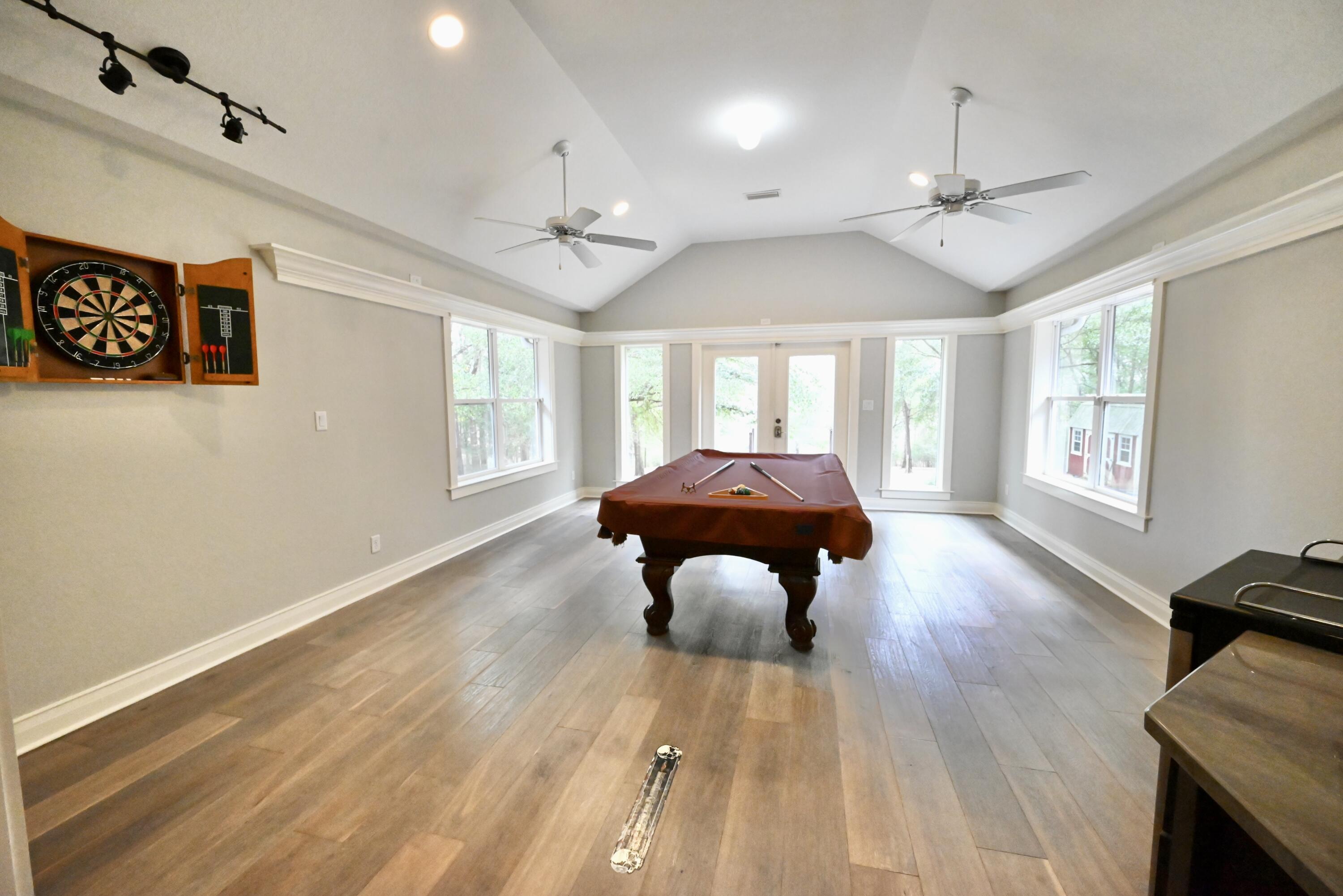 KENNEDY LAKES 1ST ADDN - Residential