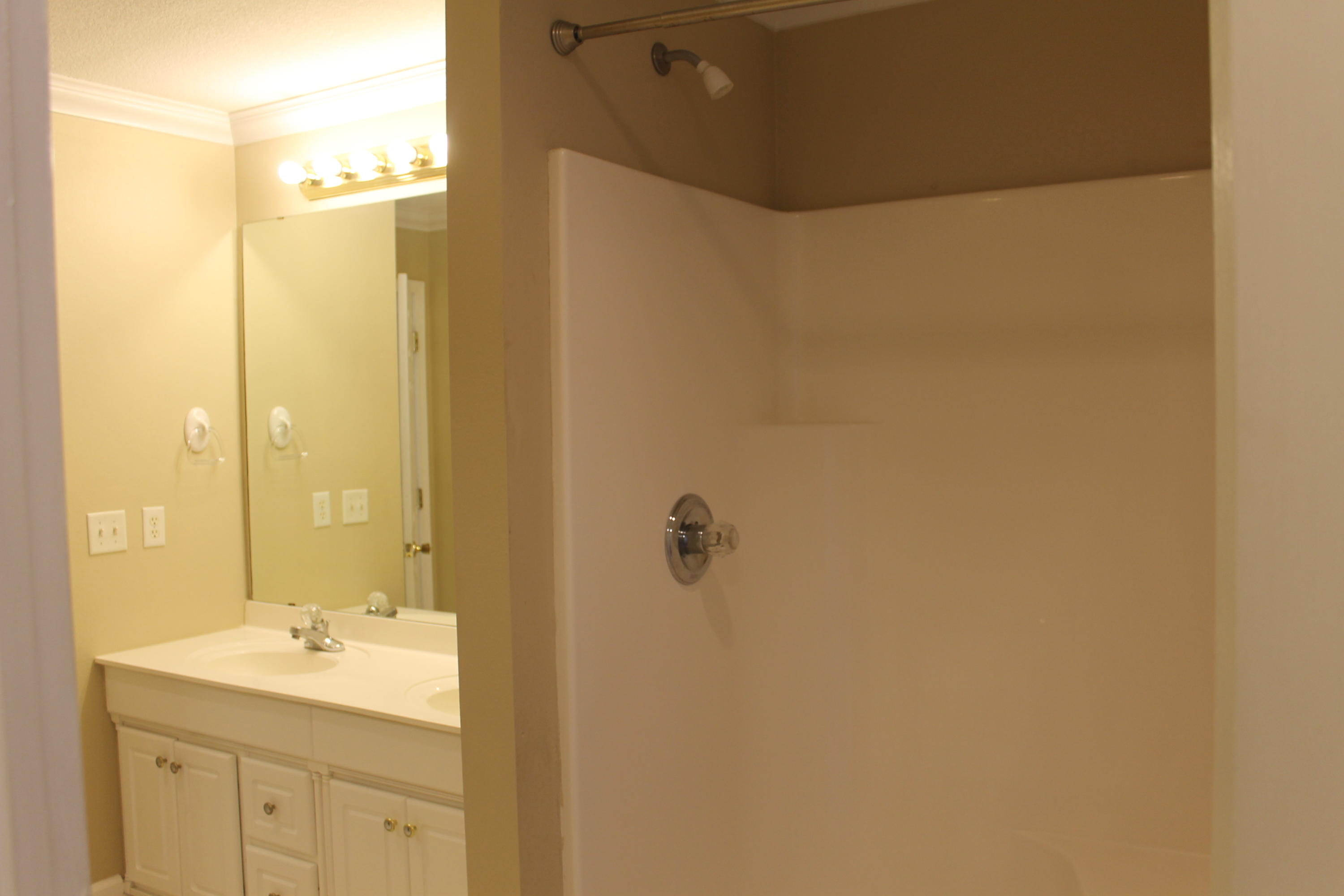 M J PARISH S/D - Residential Lease