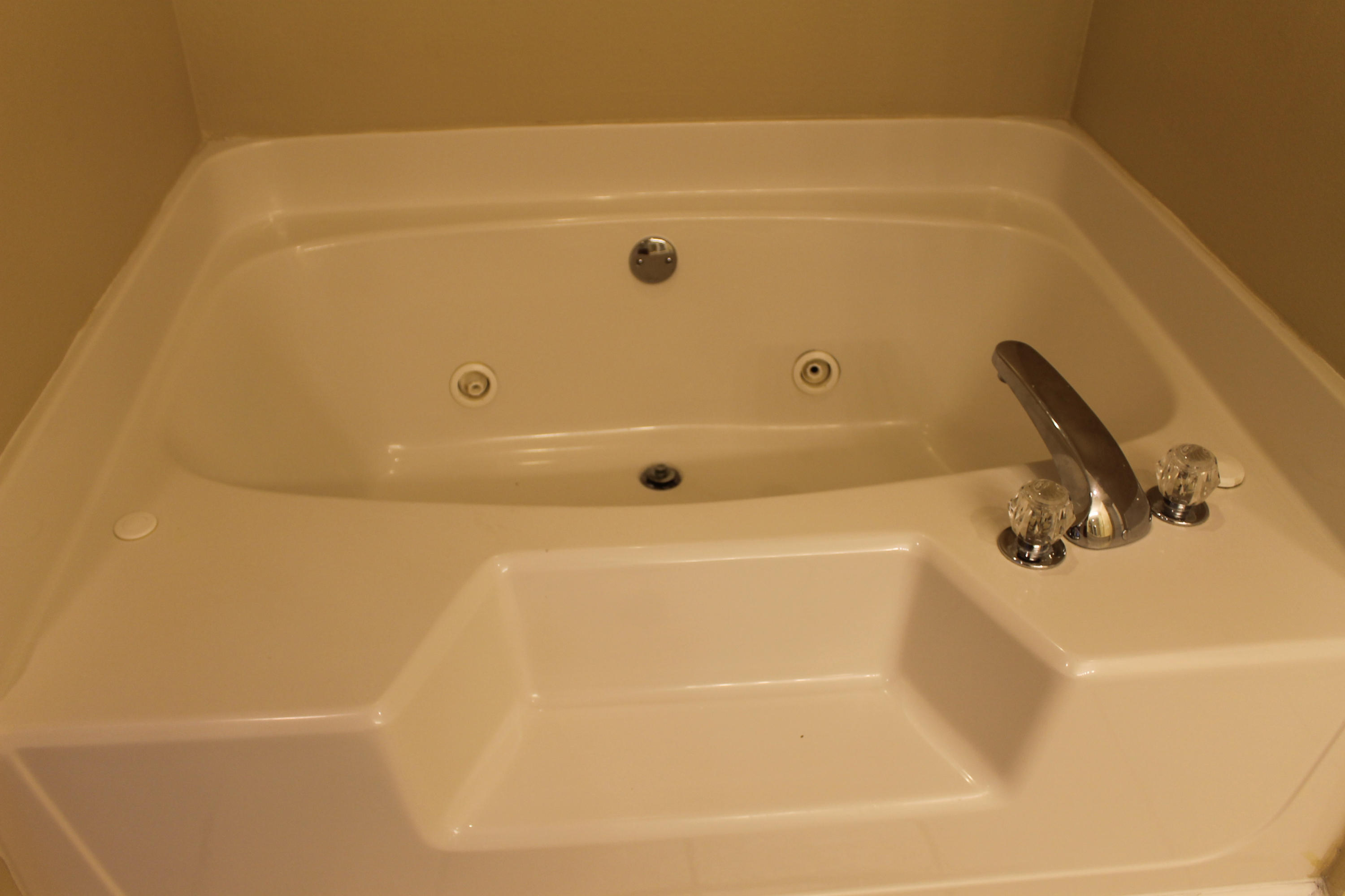 M J PARISH S/D - Residential Lease