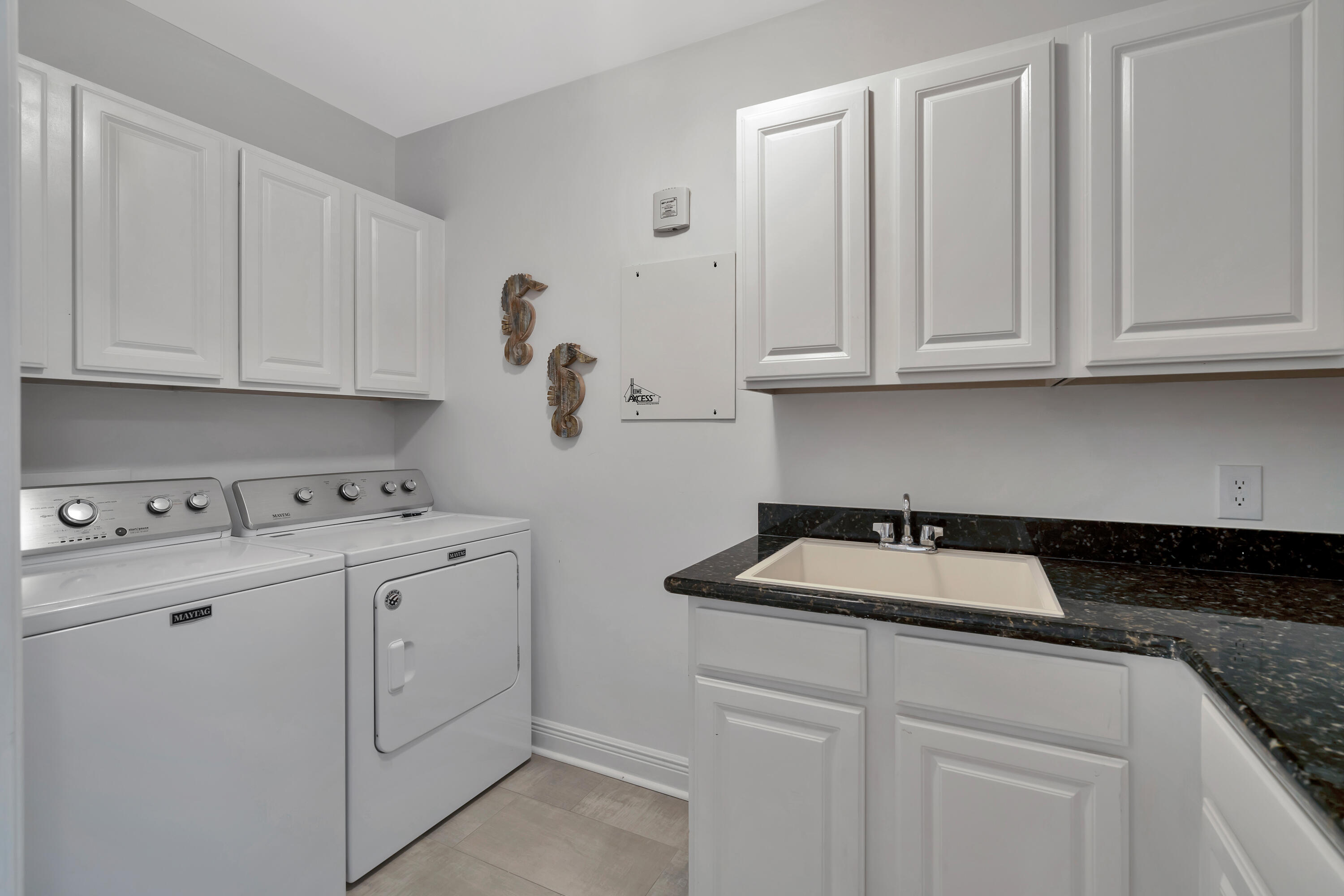 ARIEL DUNES CONDO - Residential