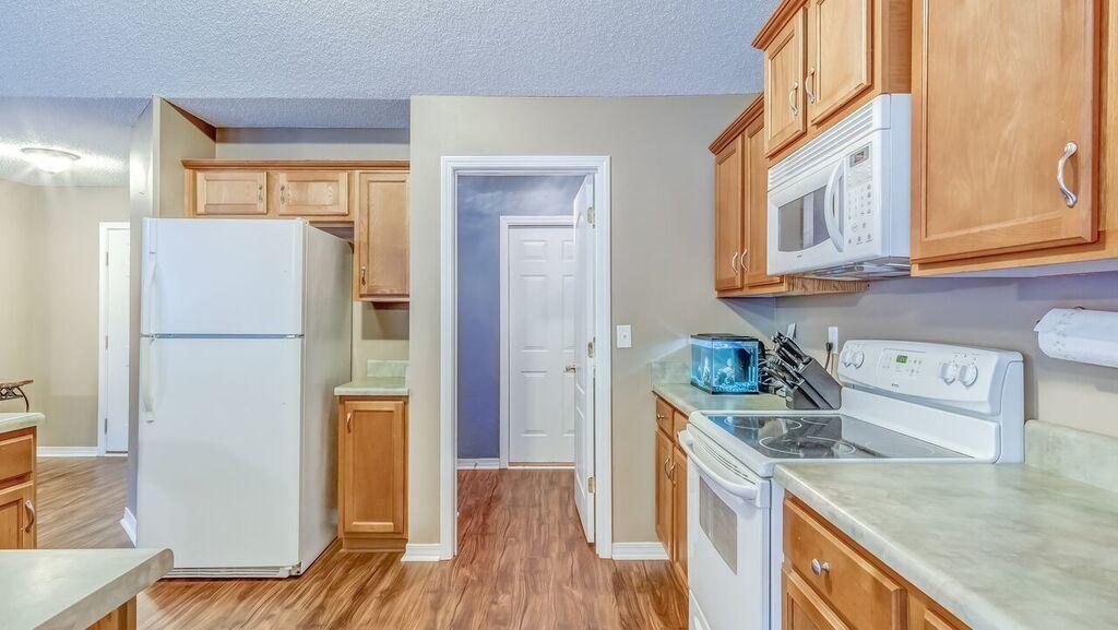 THE PINES - Residential