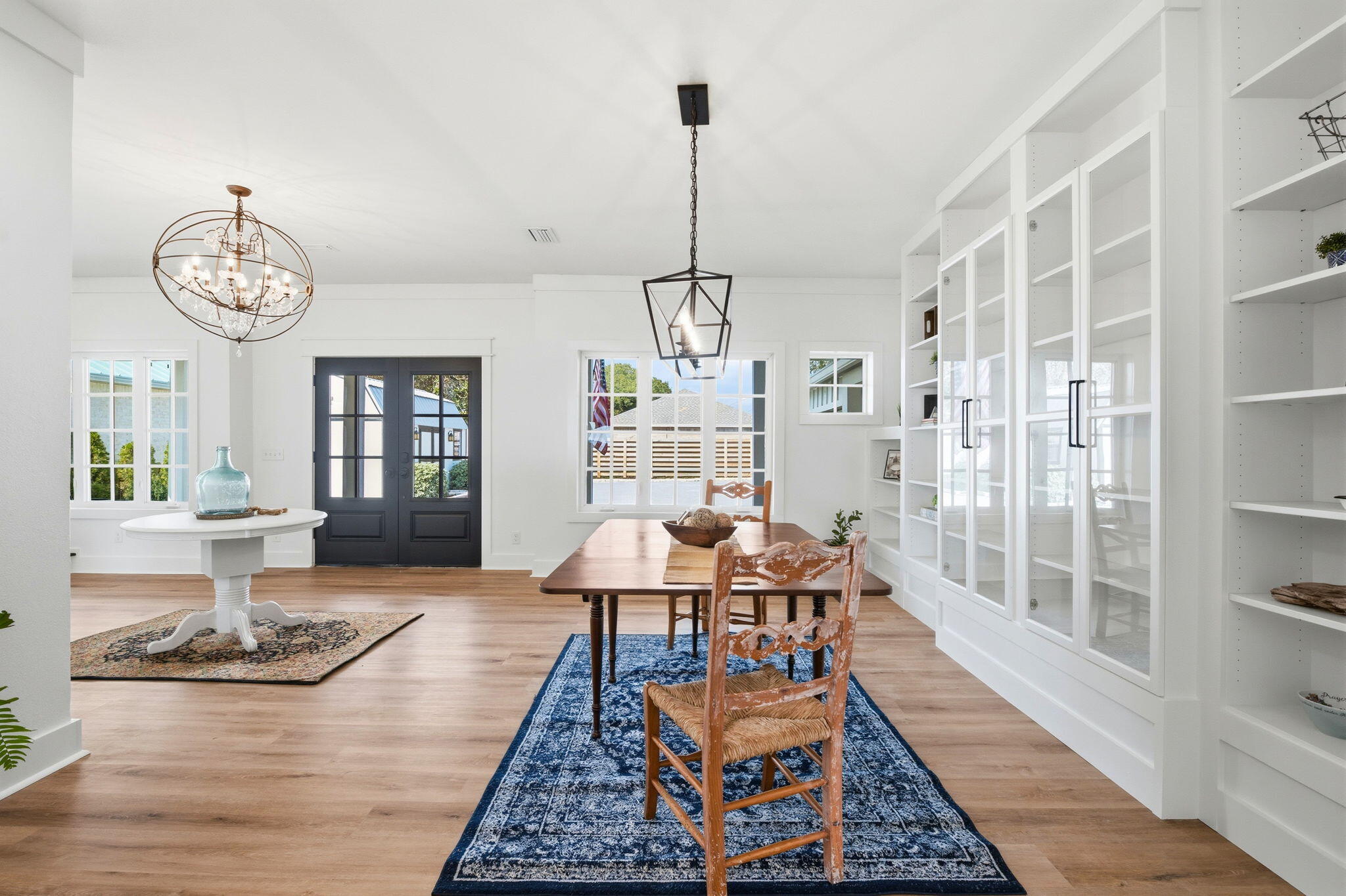 CRESCENT SHORES - Residential