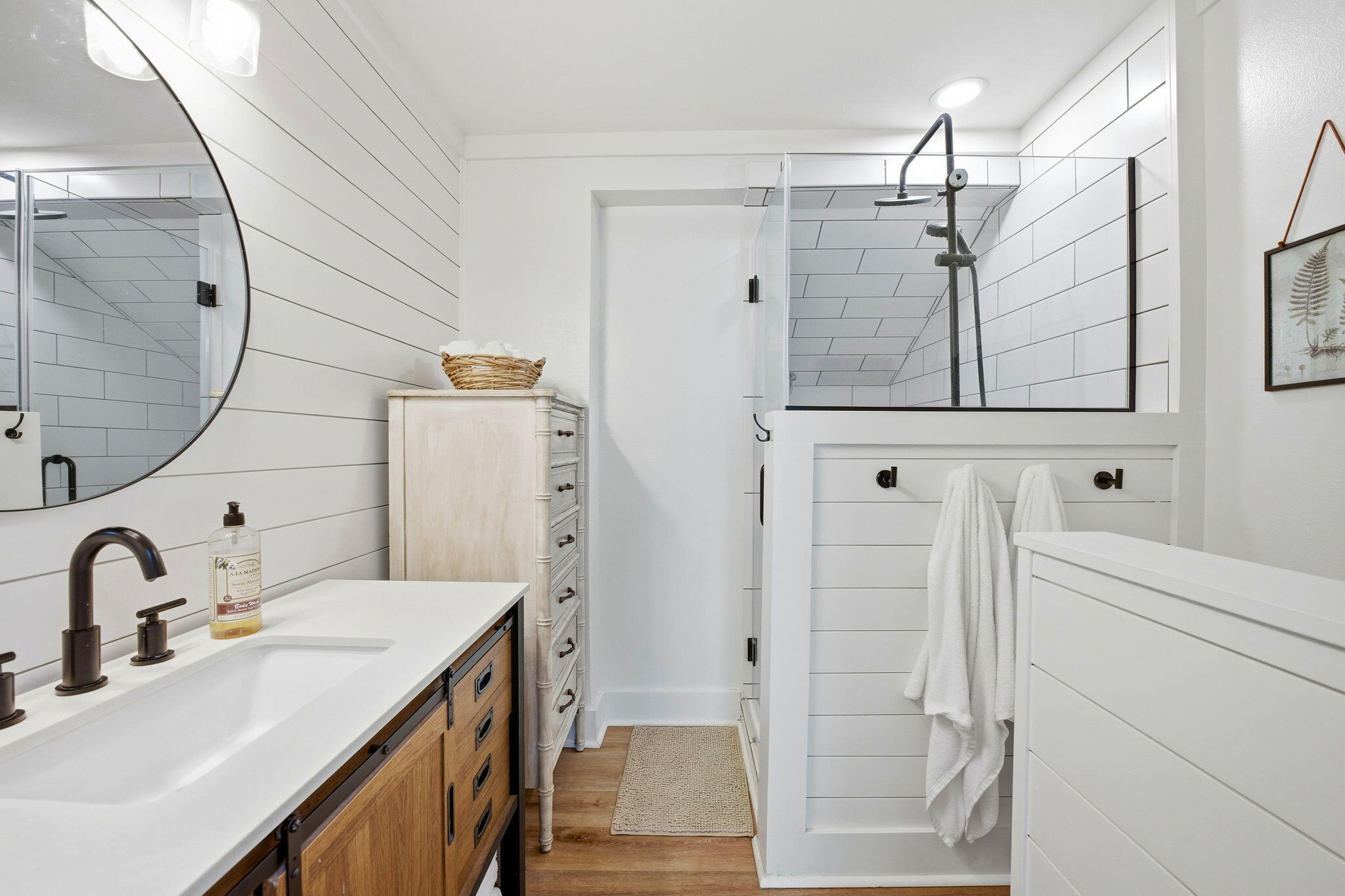 CRESCENT SHORES - Residential