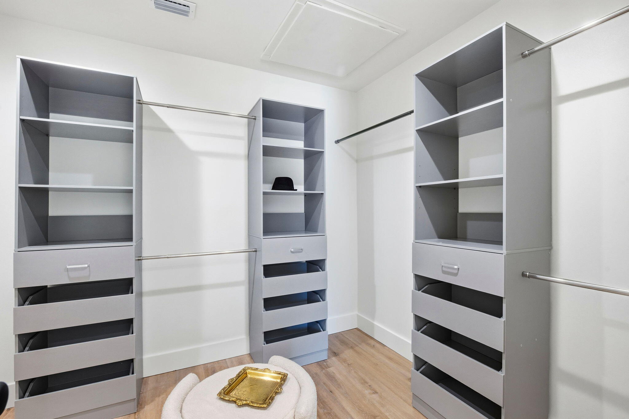 CRESCENT SHORES - Residential