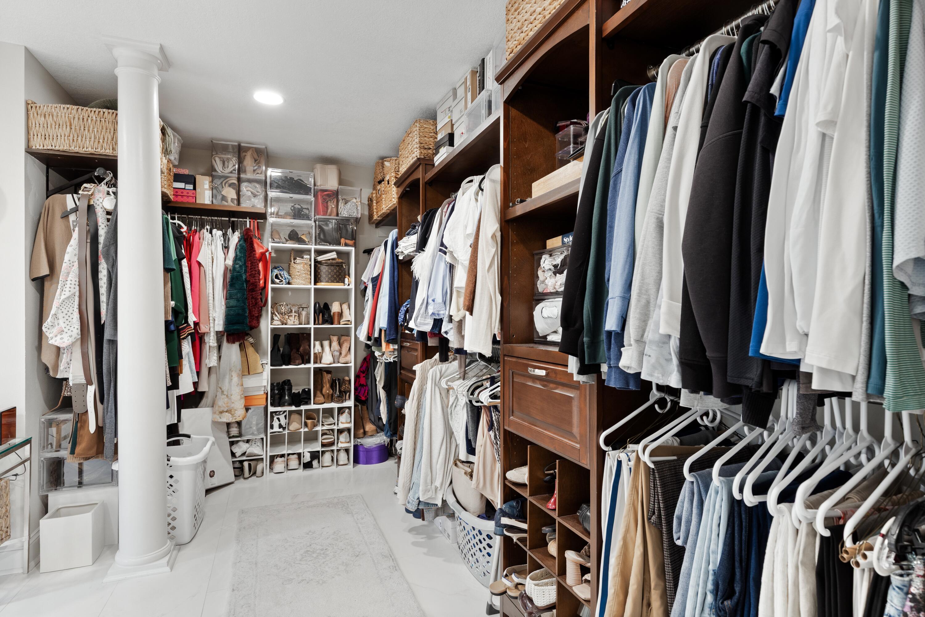 BAYTOWNE AVE EAST - Residential