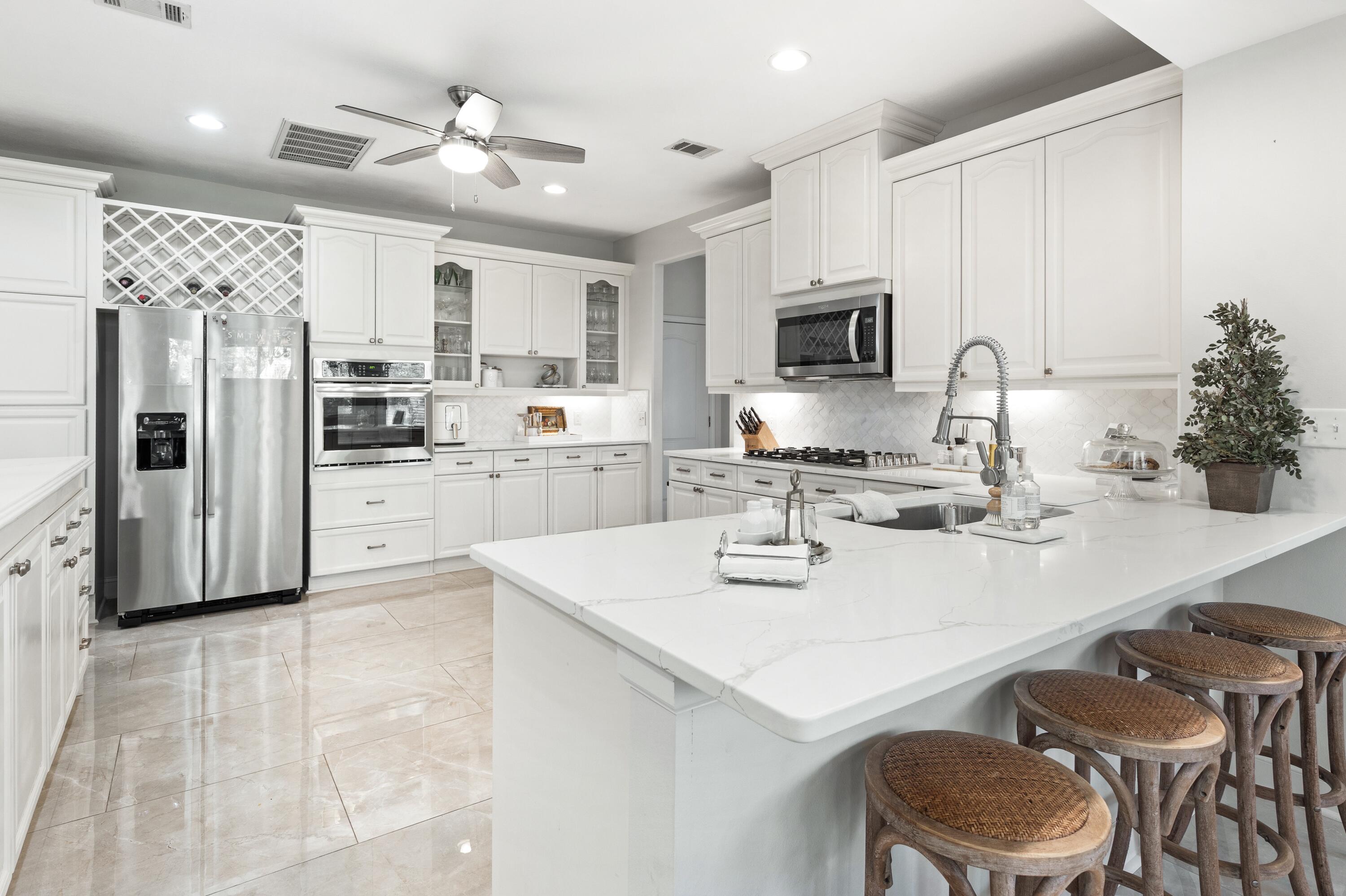 BAYTOWNE AVE EAST - Residential