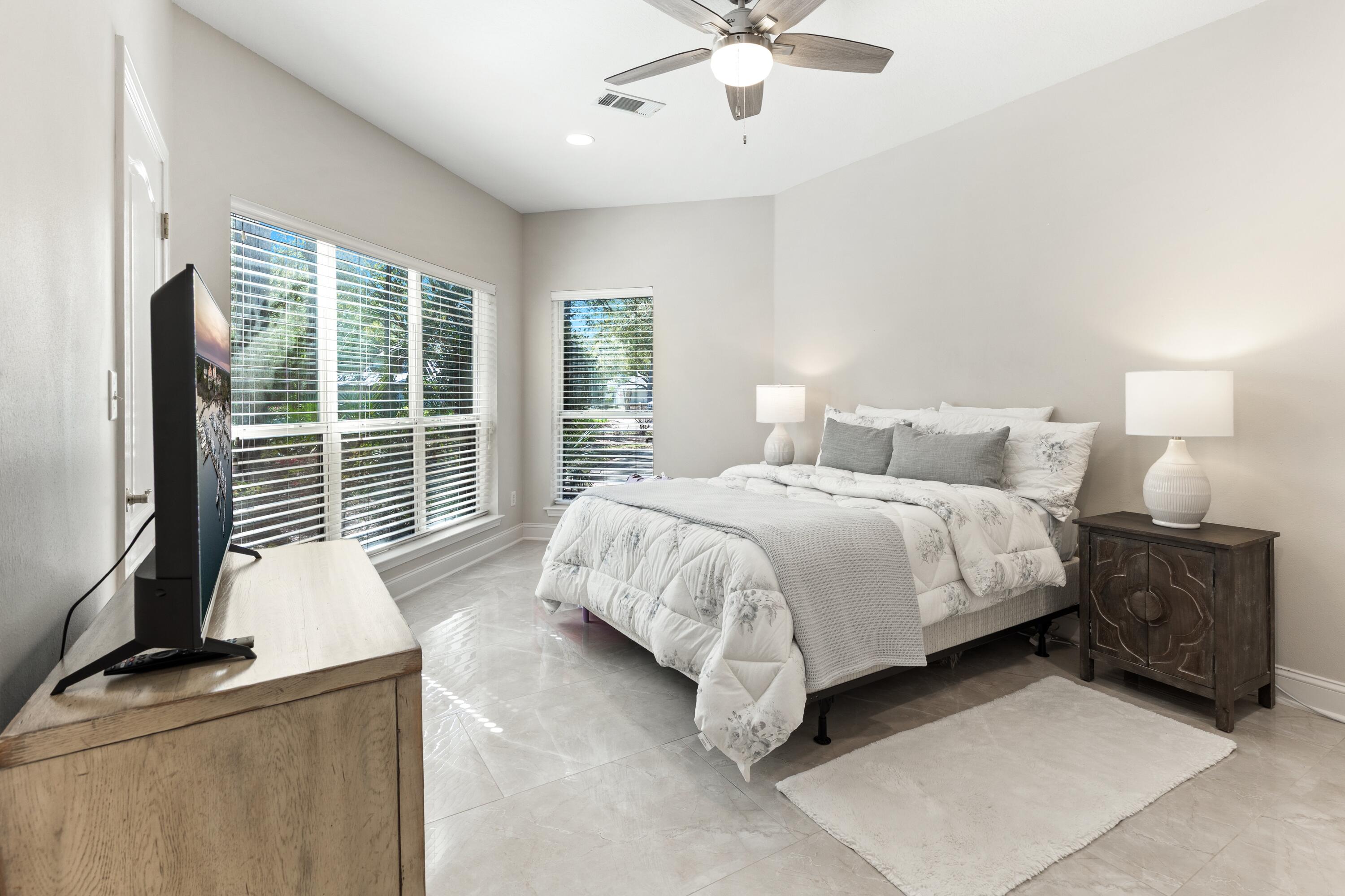 BAYTOWNE AVE EAST - Residential