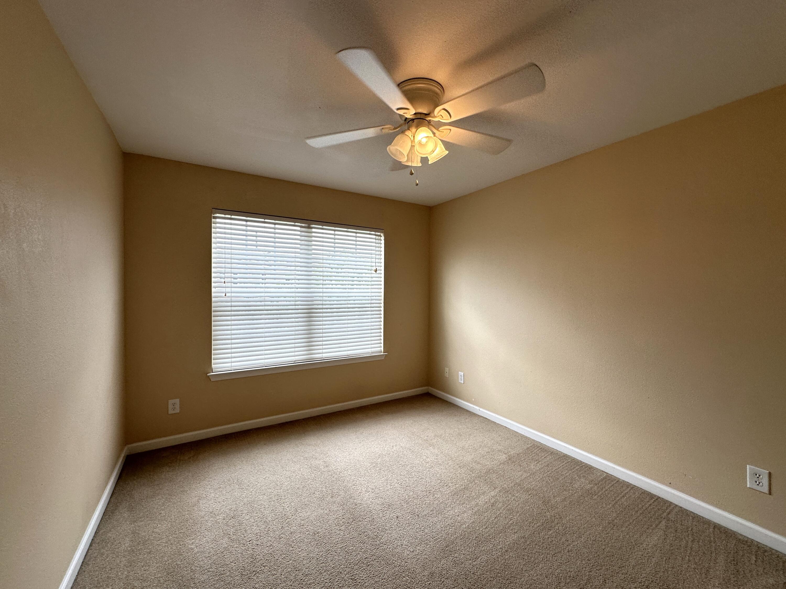 IRON HORSE T/H PH I - Residential Lease