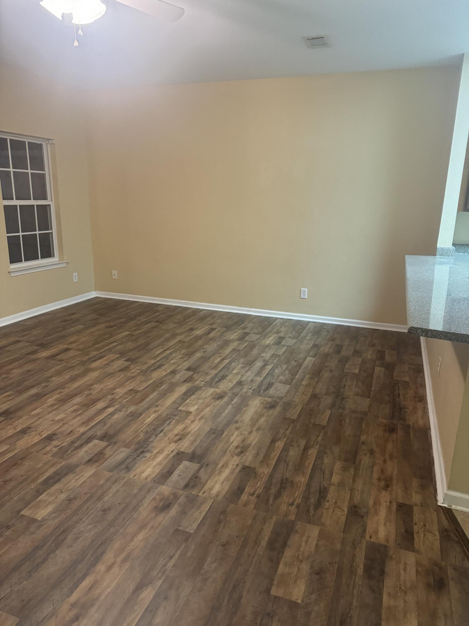 IRON HORSE T/H PH I - Residential Lease