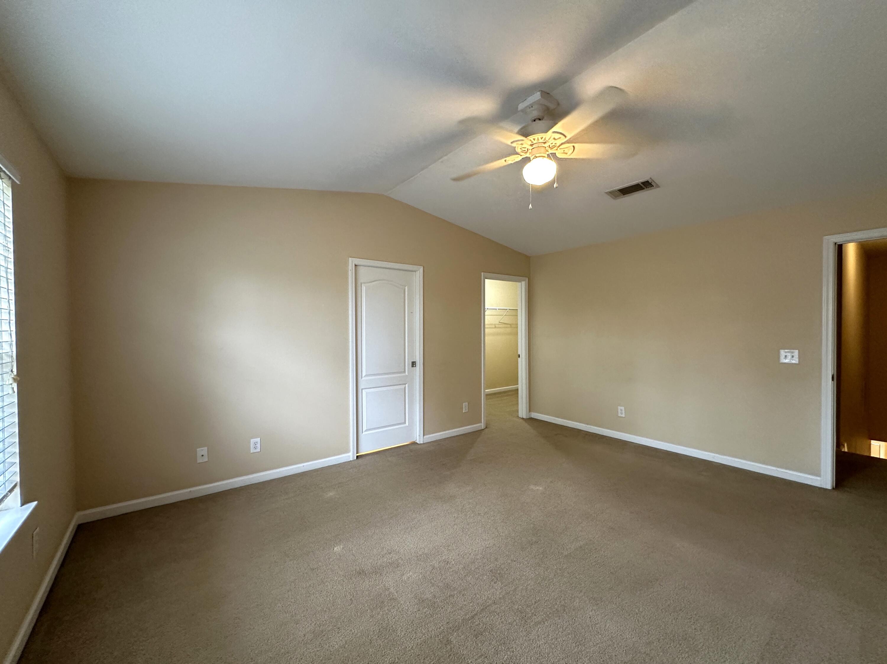 IRON HORSE T/H PH I - Residential Lease