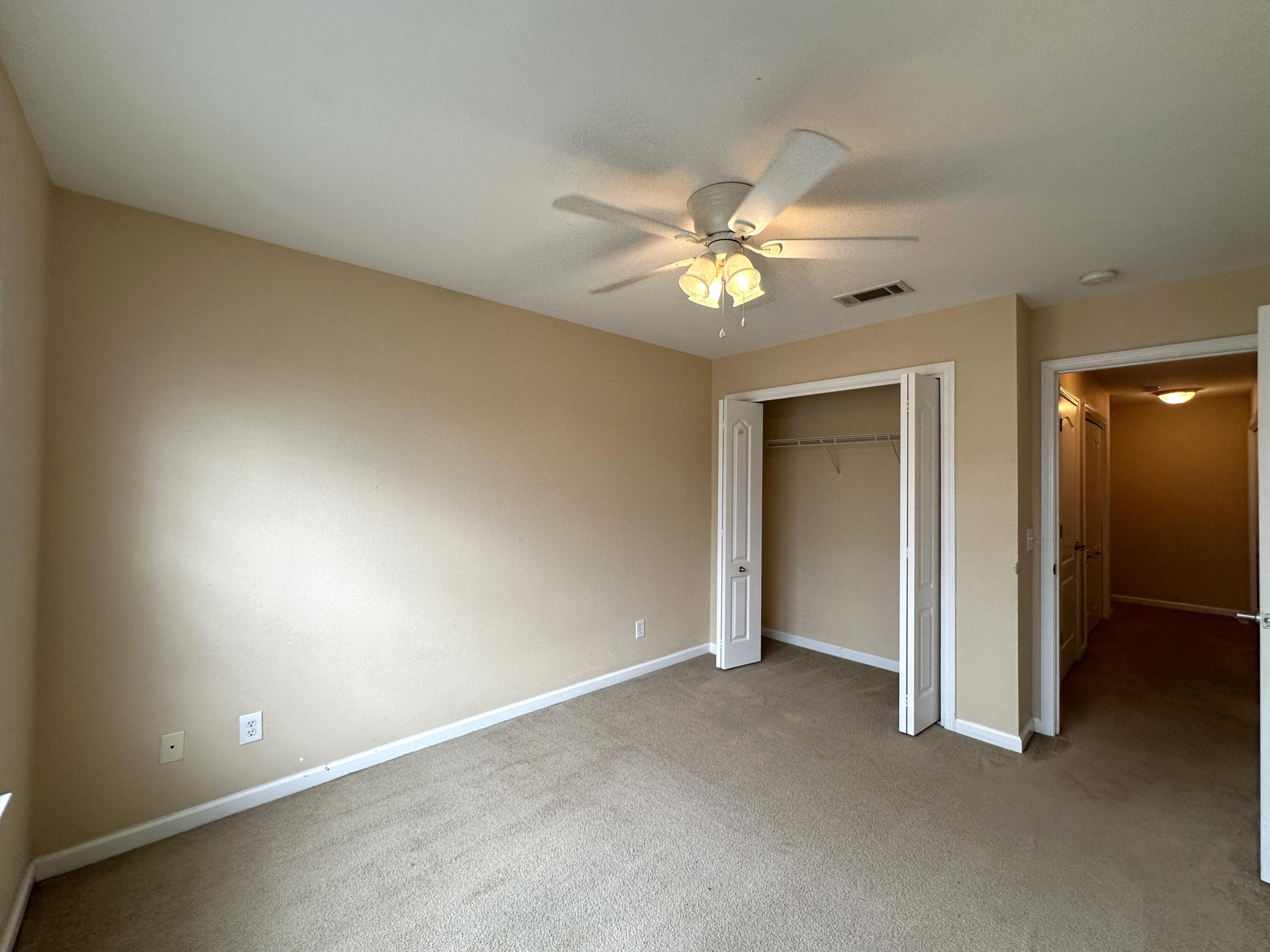 IRON HORSE T/H PH I - Residential Lease