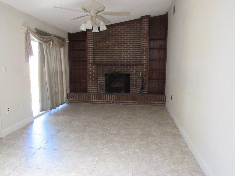 CHATEAU PRES DE LA MER - Residential